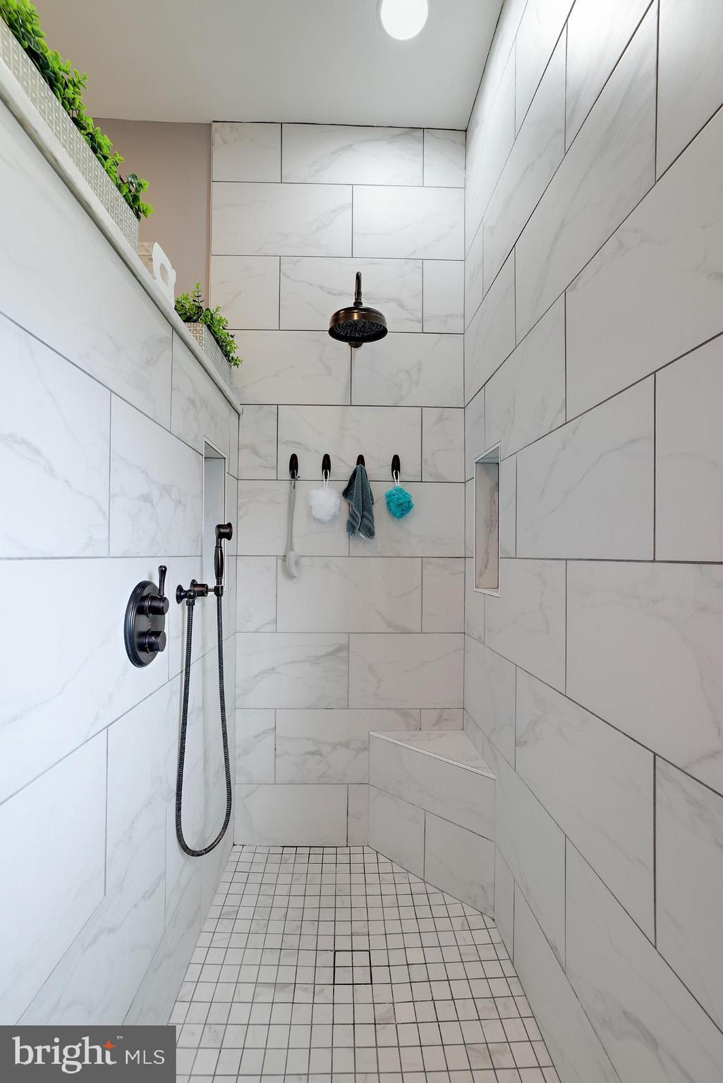 PINEY GROVE ESTATES - Residential