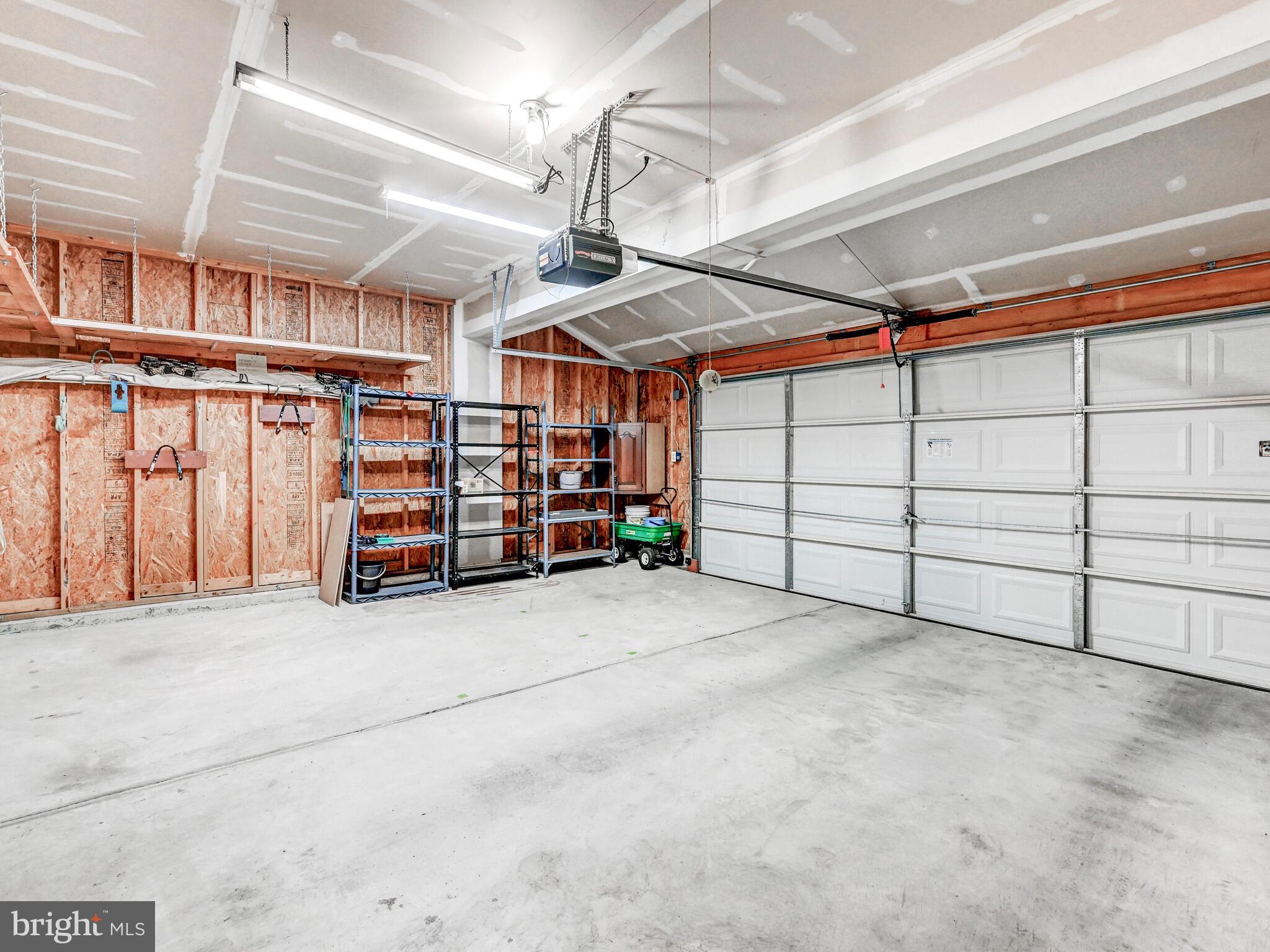 BENTLEY RIDGE - Residential