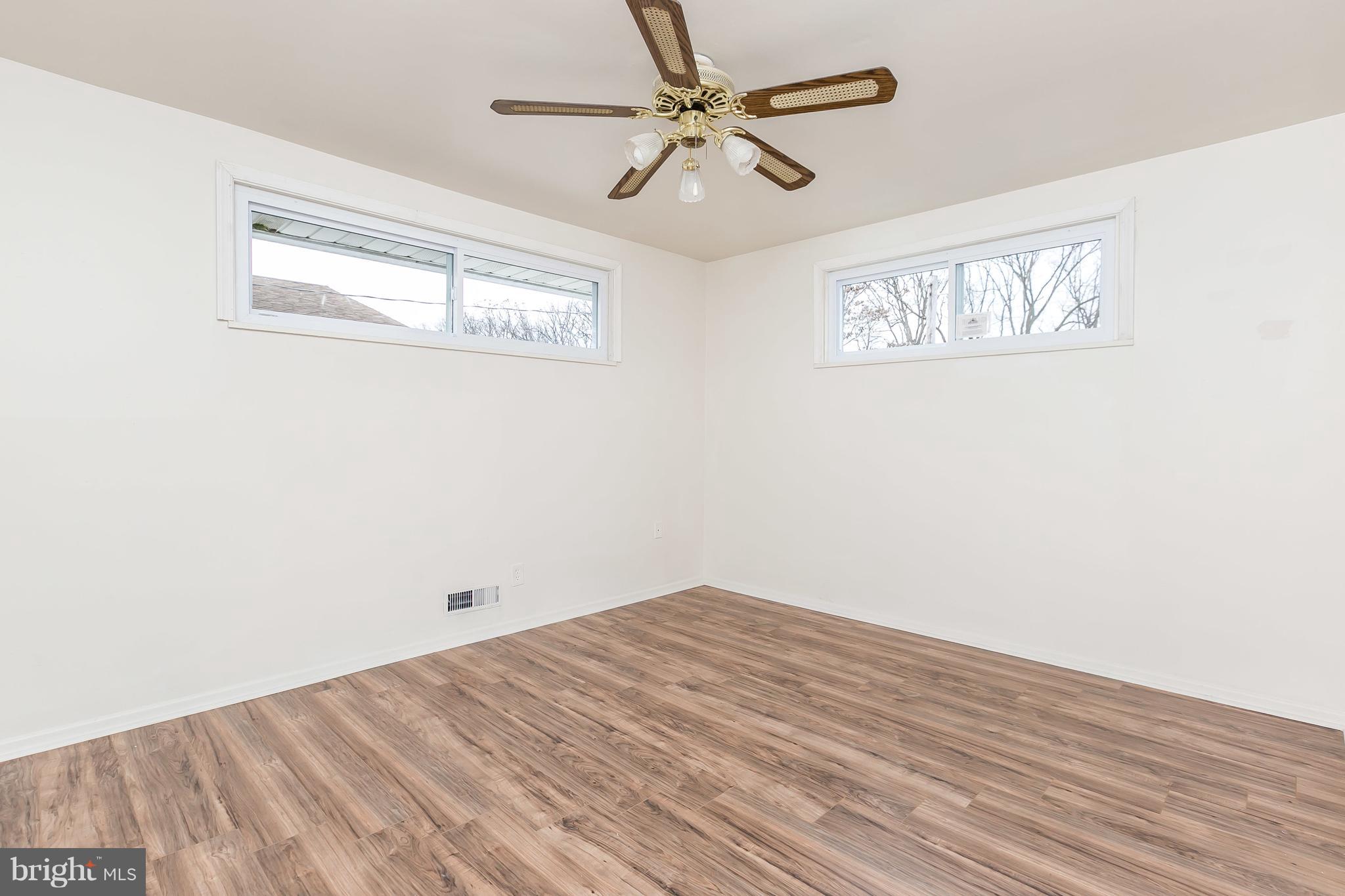 MUNROE GARDENS - Residential