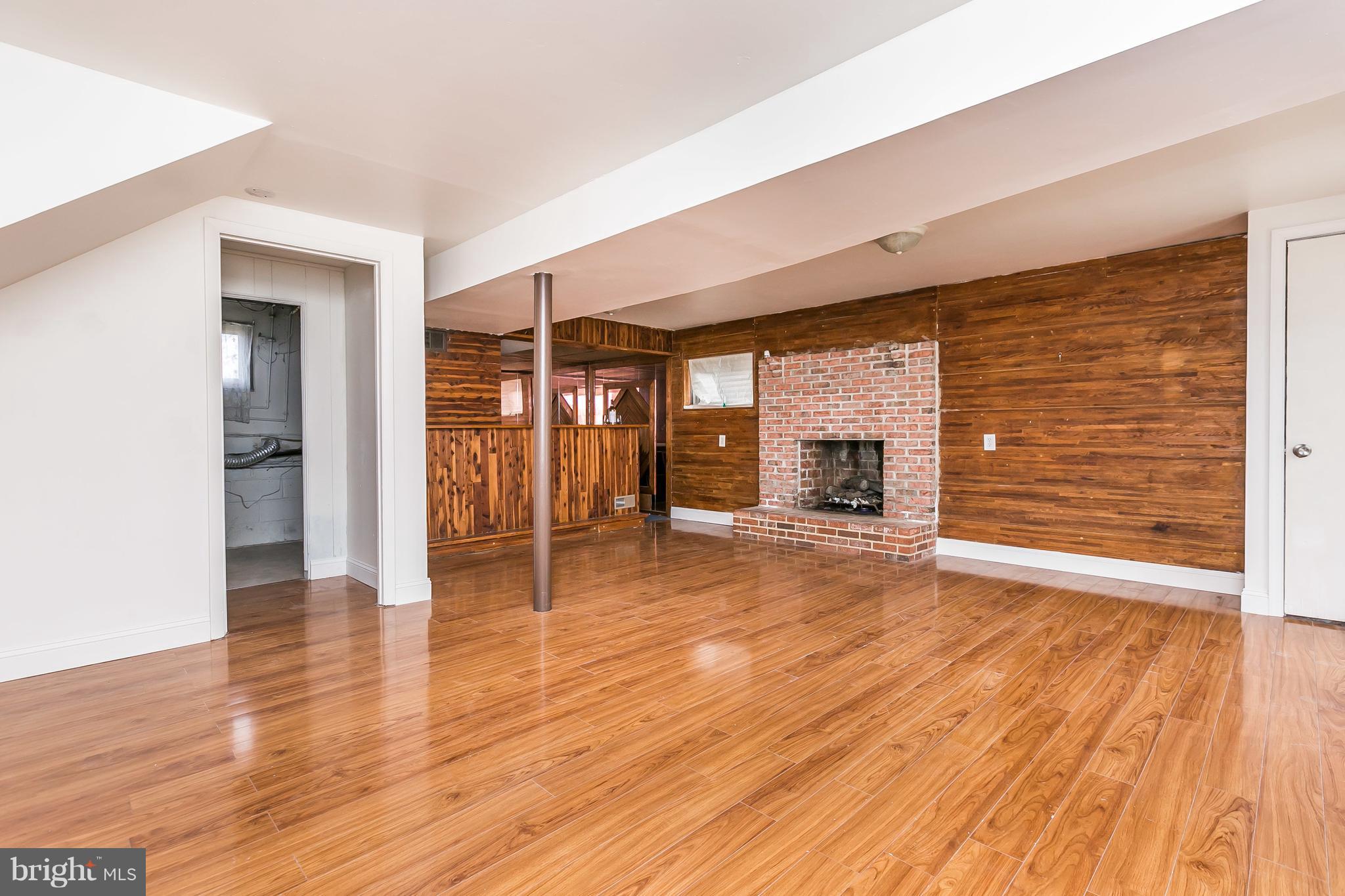 MUNROE GARDENS - Residential