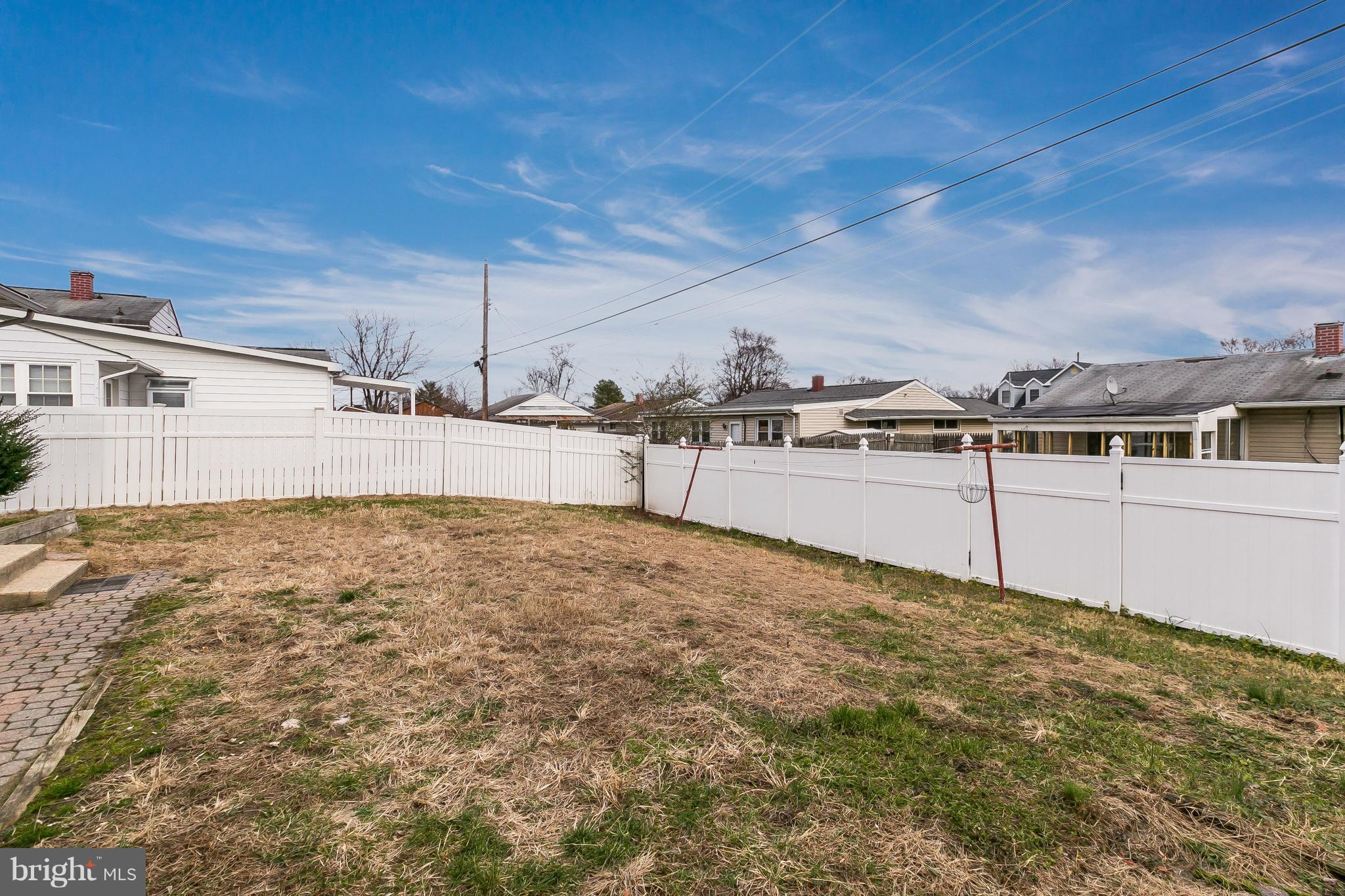 MUNROE GARDENS - Residential