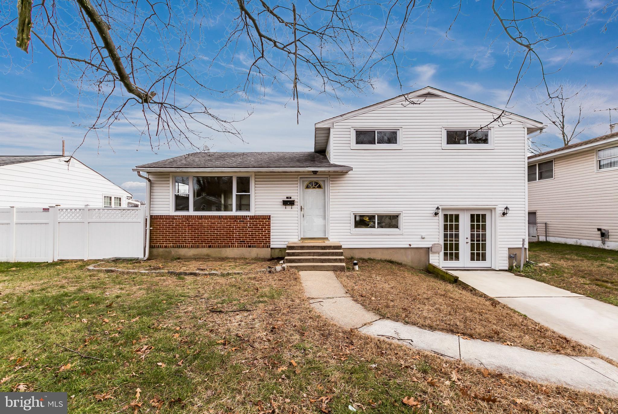 MUNROE GARDENS - Residential