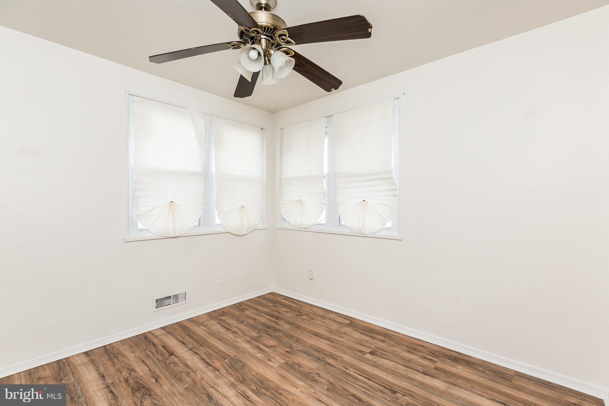 MUNROE GARDENS - Residential