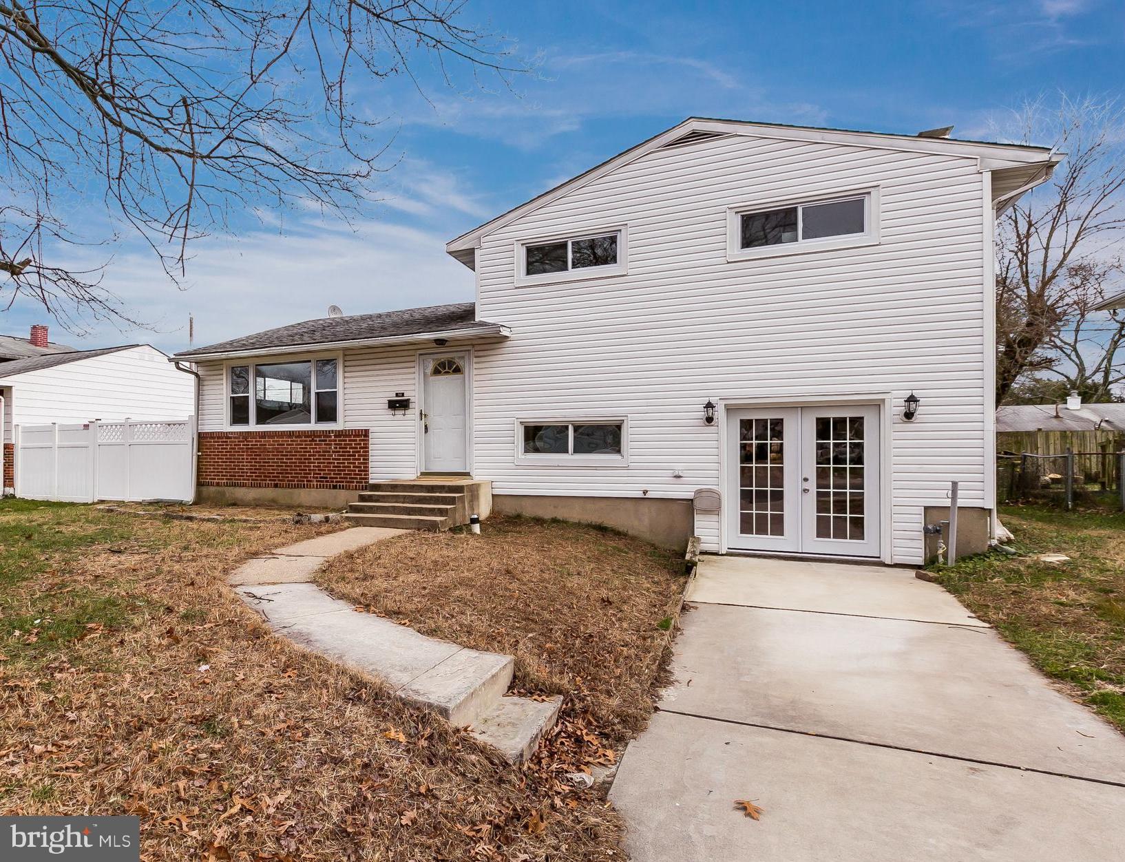 MUNROE GARDENS - Residential