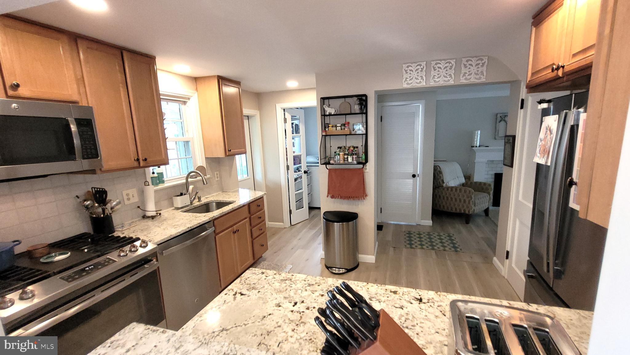 FOX CHASE MANOR - Residential