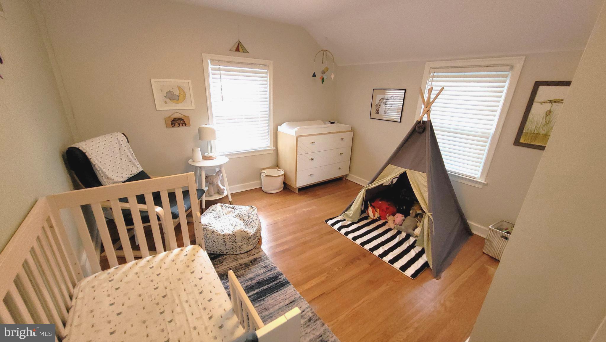 FOX CHASE MANOR - Residential