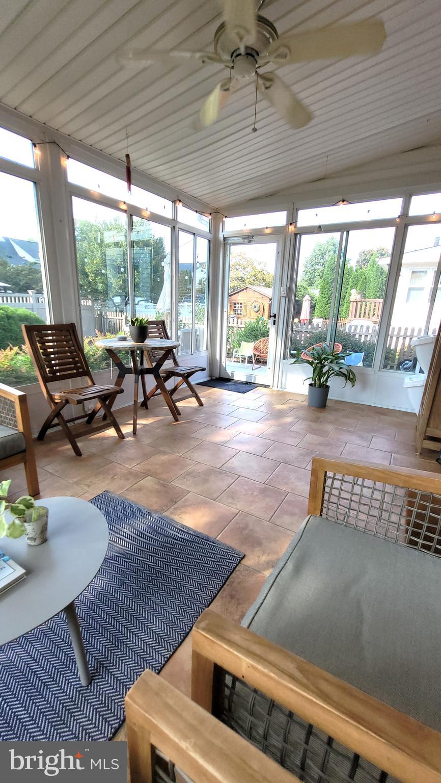 FOX CHASE MANOR - Residential