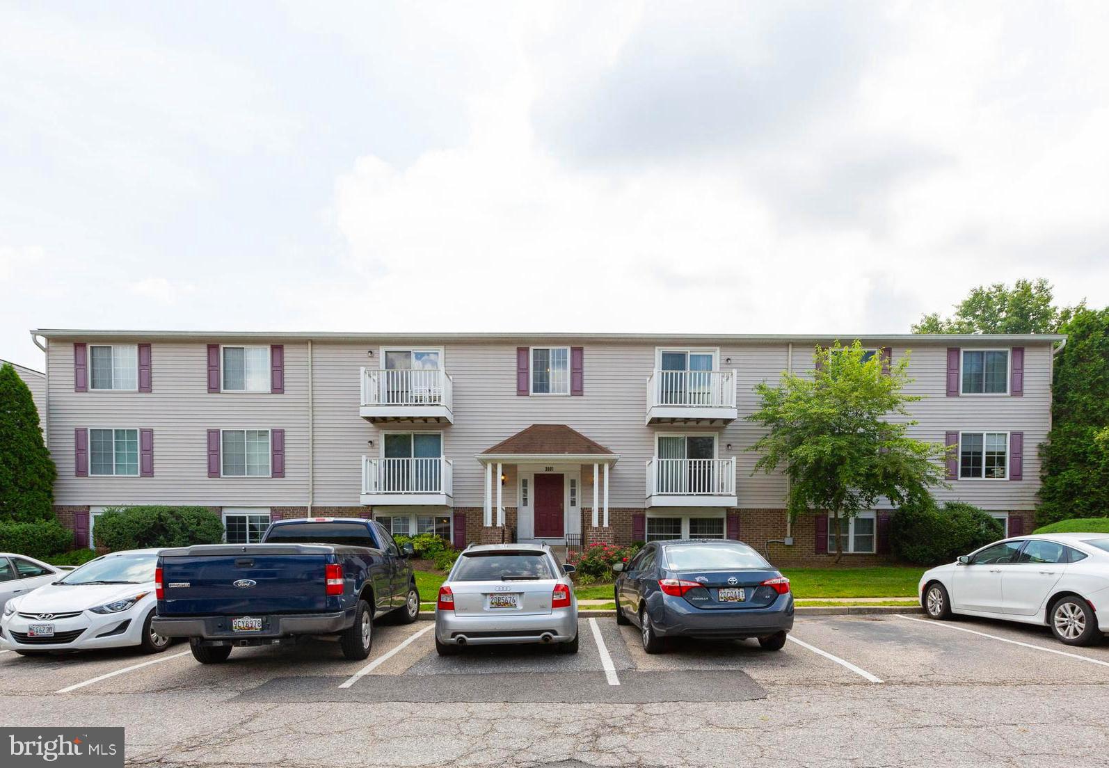 CHESTERFIELD GARDEN CONDOMINIUM - Residential