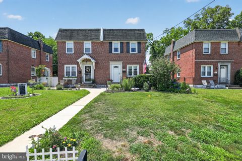 Townhouse For Sale - 205 W Sylvan Avenue<br/> MORTON, PA 19070