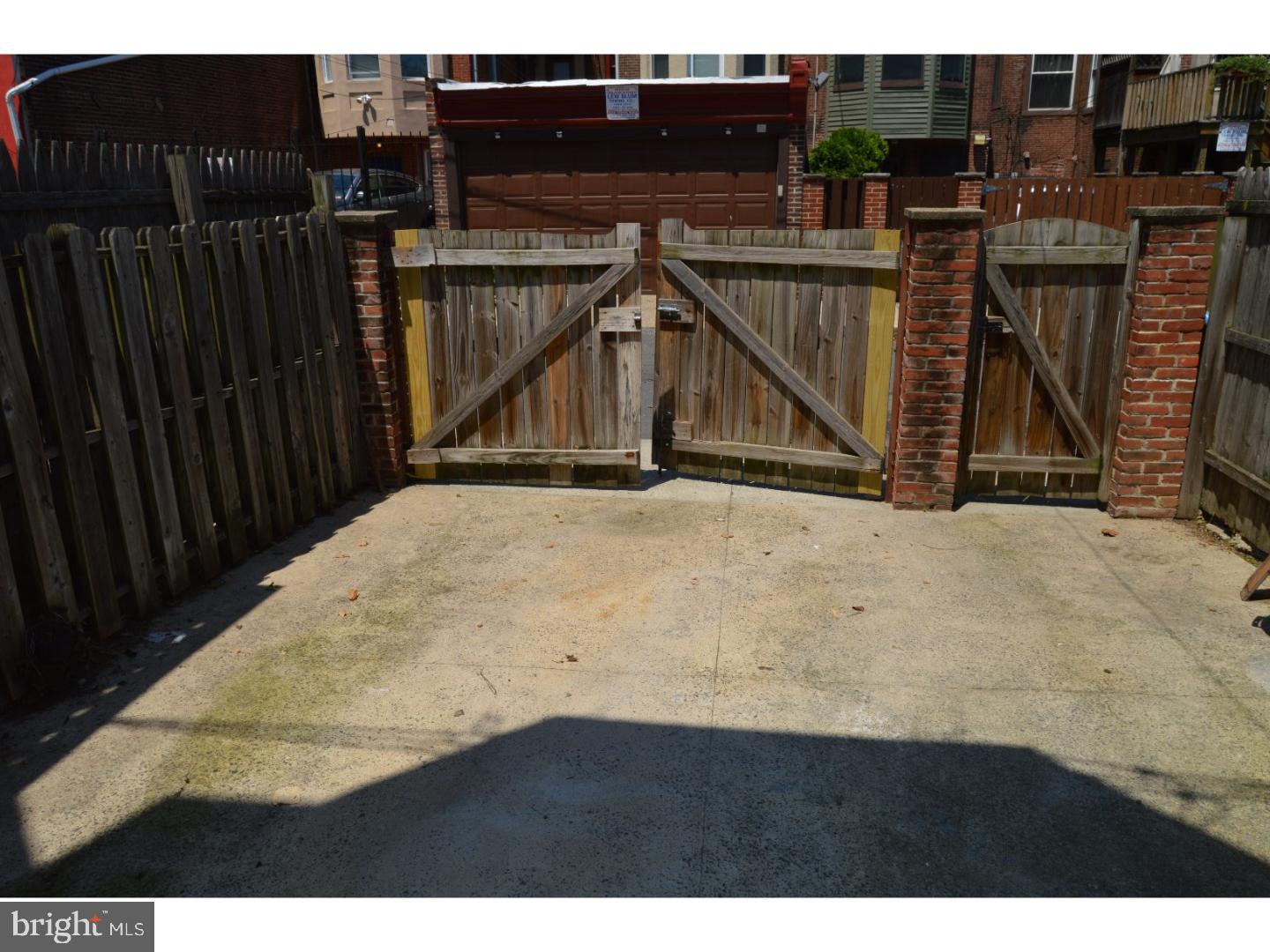 UNIVERSITY CITY - Residential