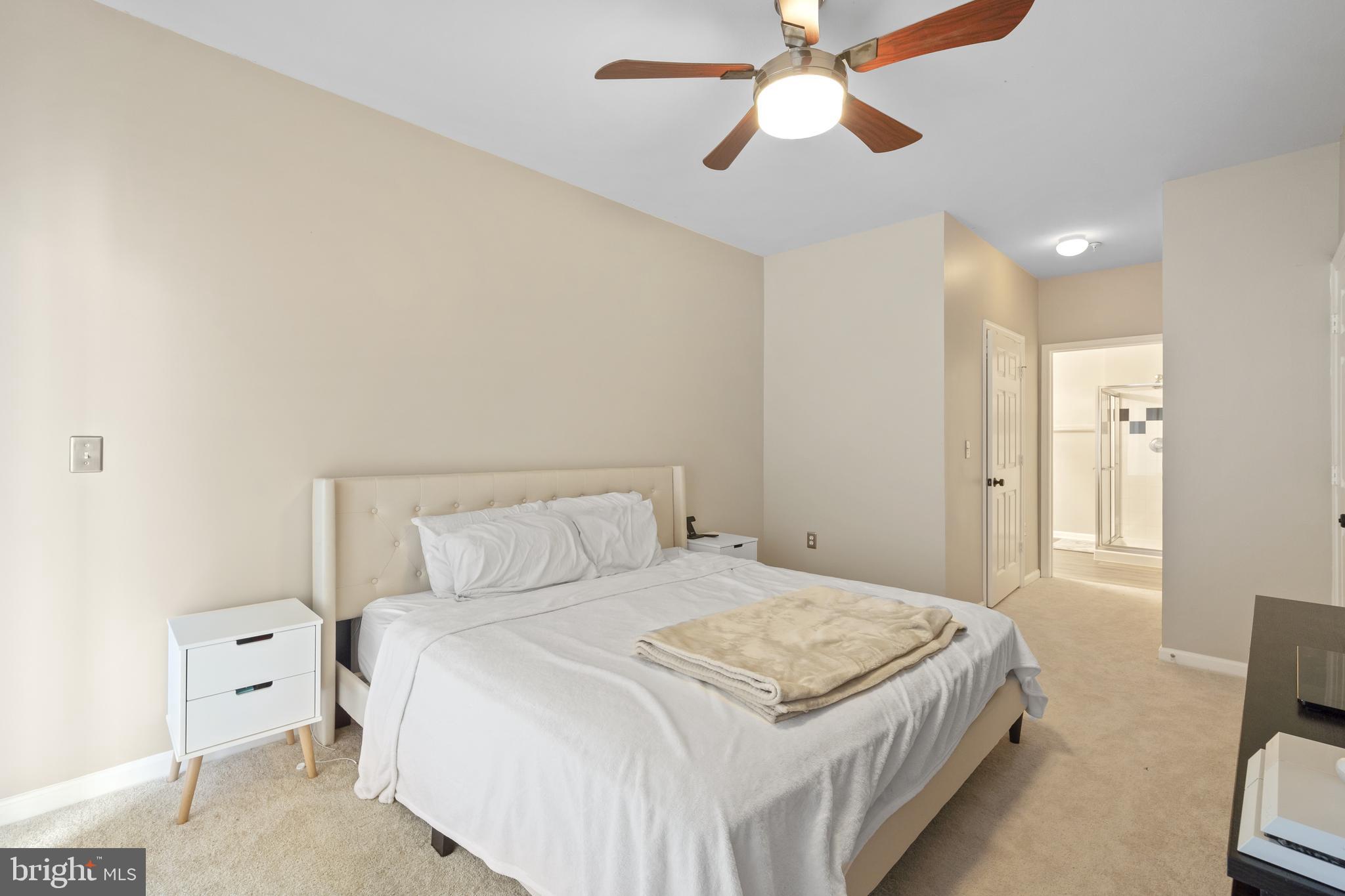 FAIRFAX RIDGE CONDOS - Residential Lease