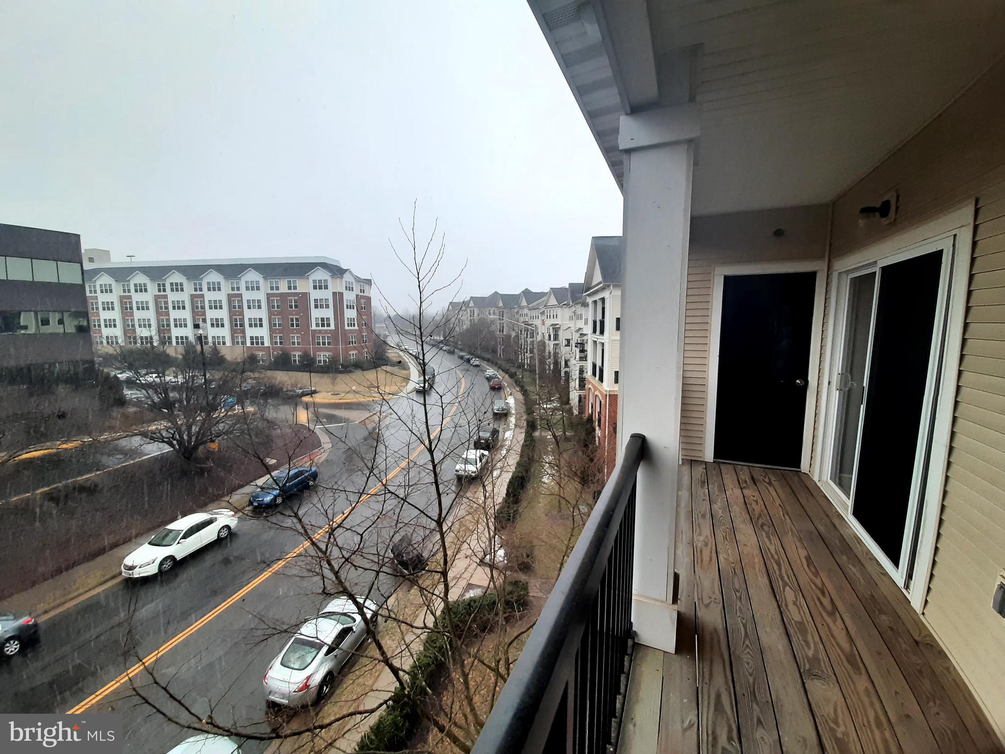 FAIRFAX RIDGE CONDOS - Residential Lease