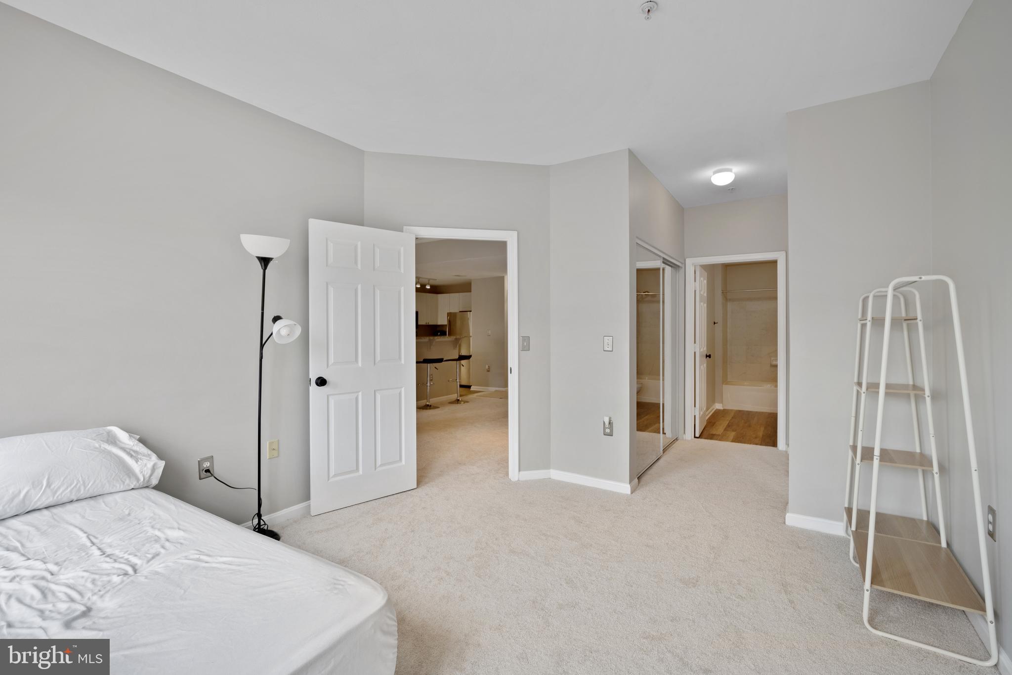 FAIRFAX RIDGE CONDOS - Residential Lease