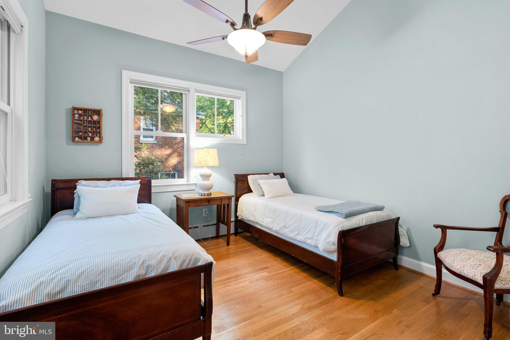 WOODSIDE PARK - Residential