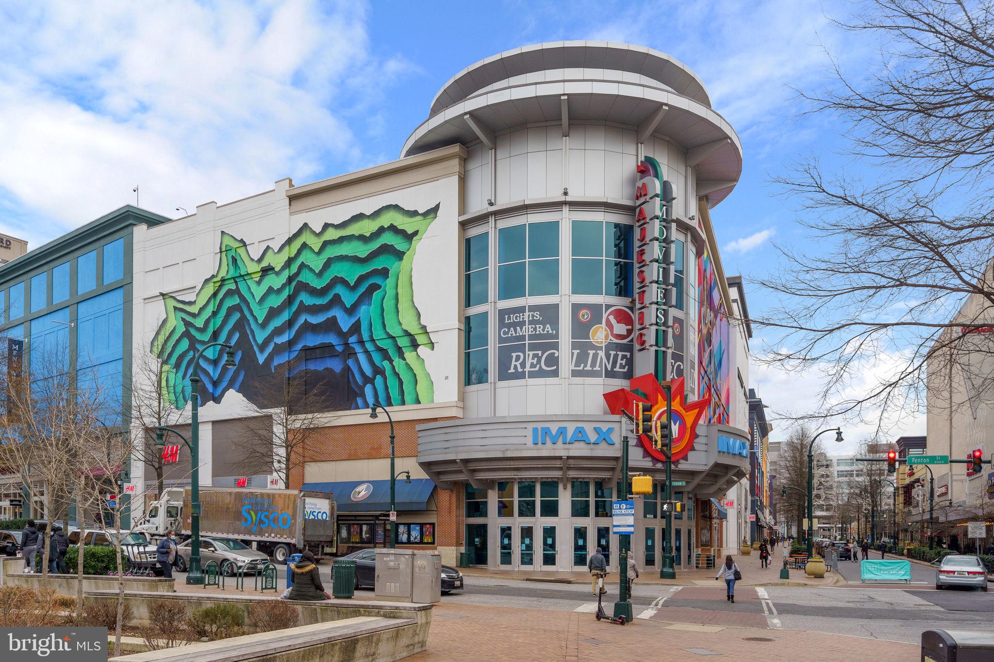 WOODSIDE PARK - Residential