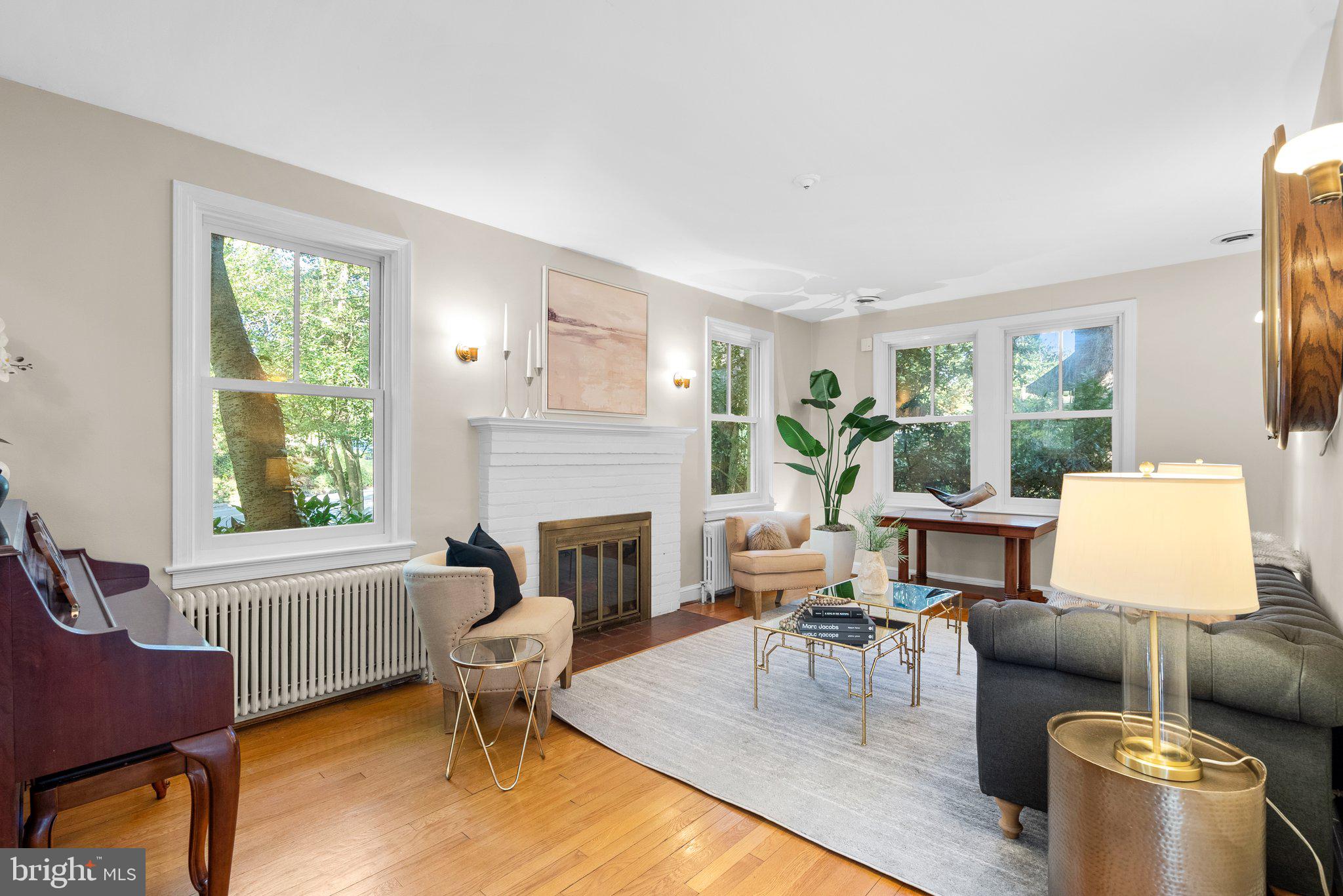 WOODSIDE PARK - Residential