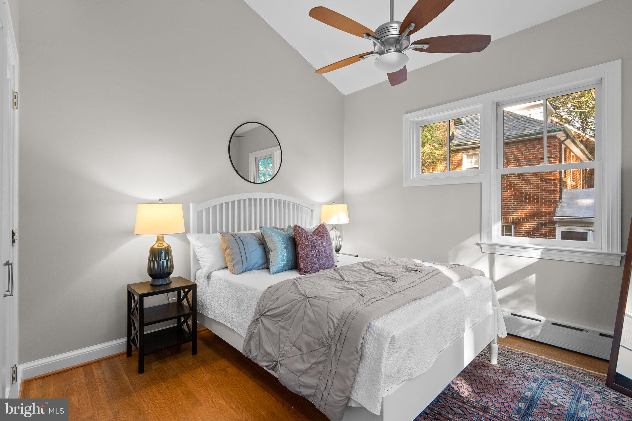 WOODSIDE PARK - Residential