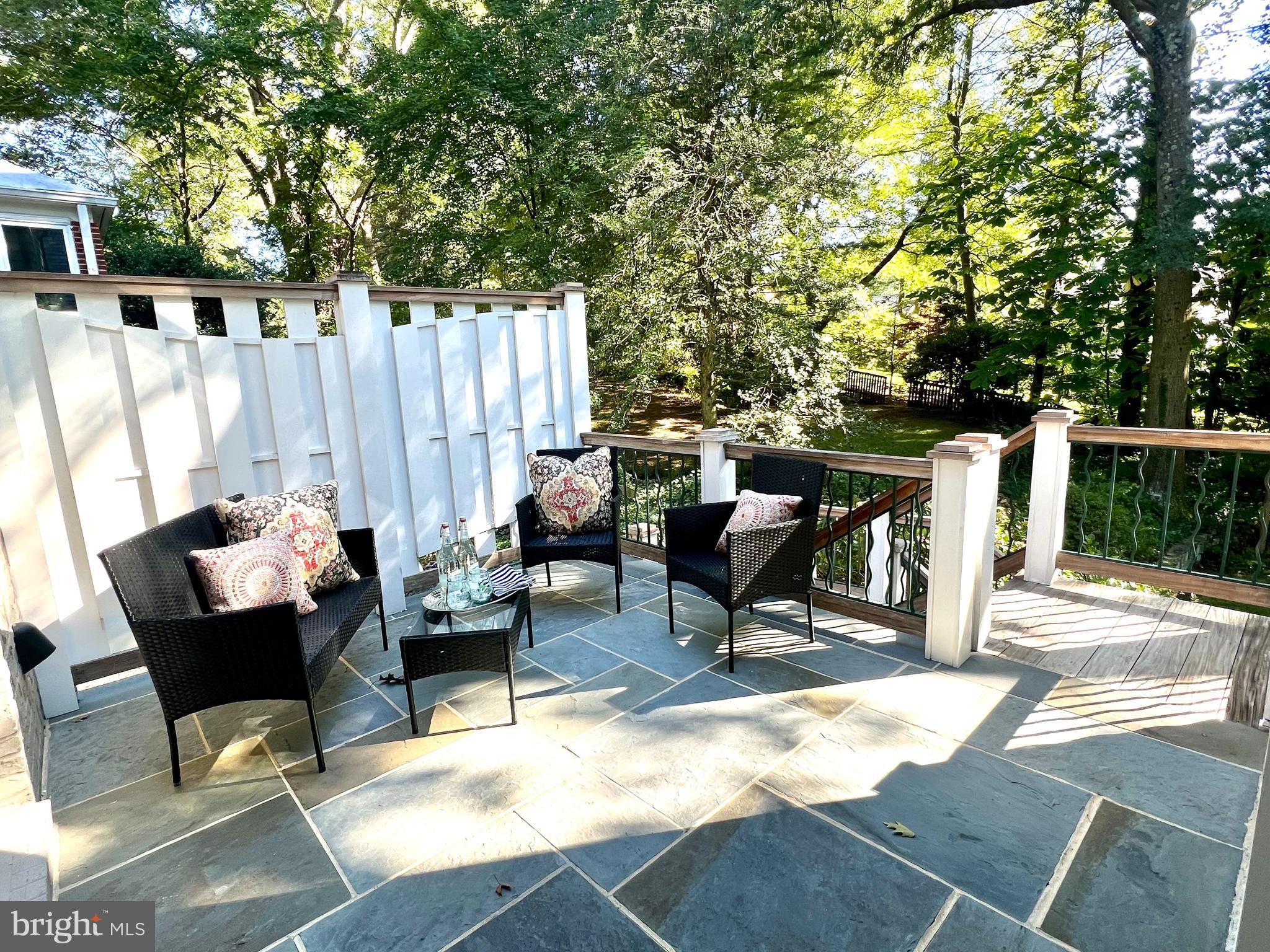 WOODSIDE PARK - Residential