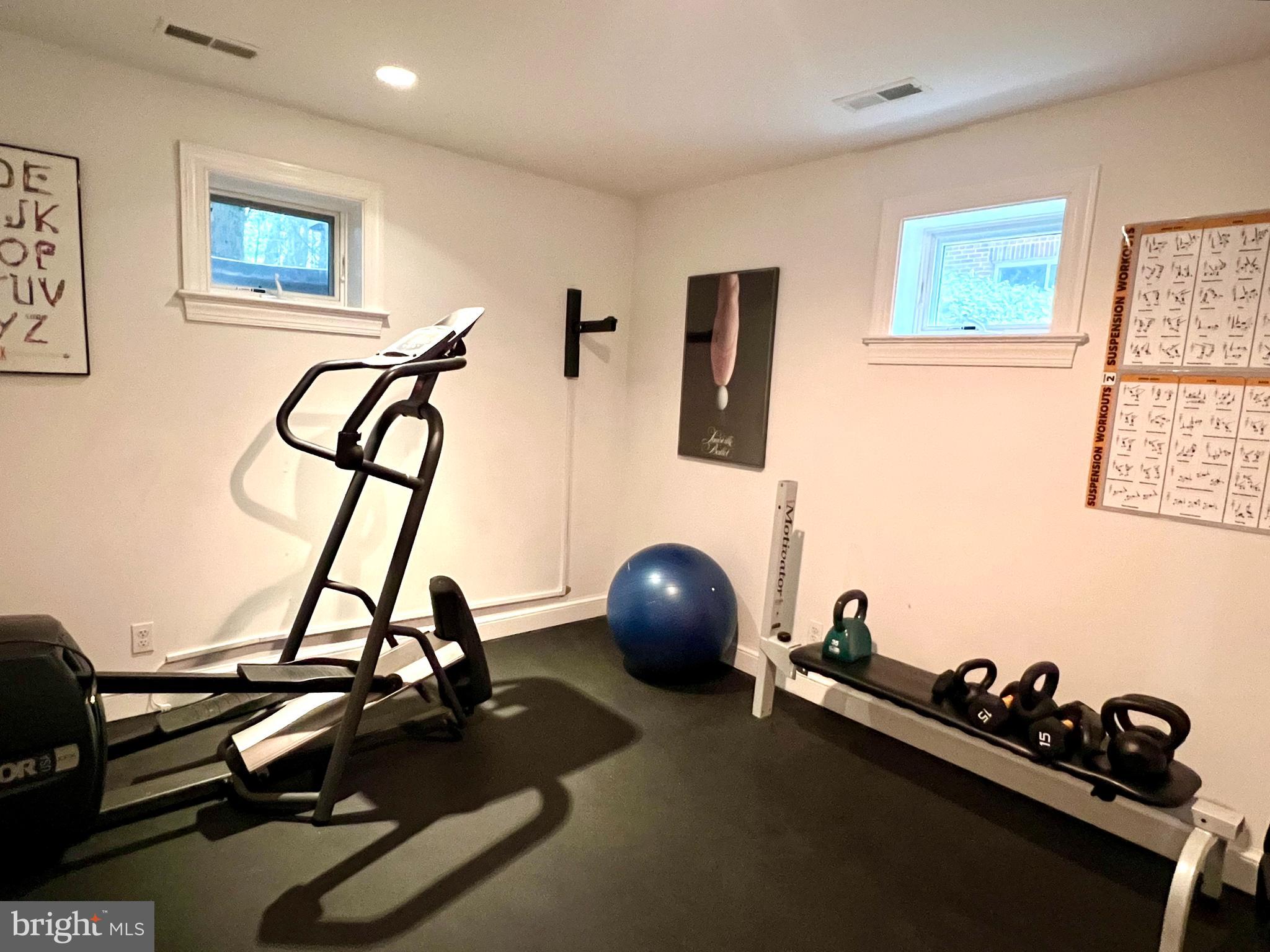 WOODSIDE PARK - Residential