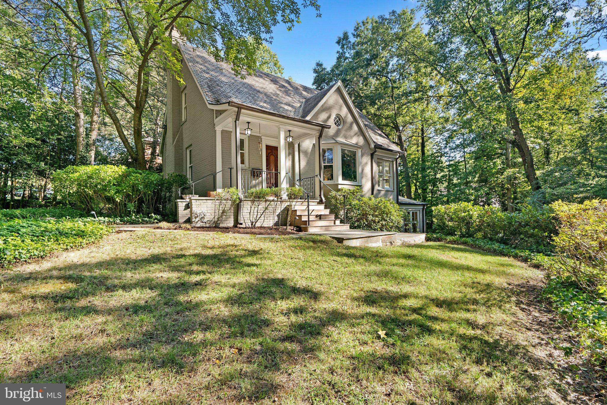 WOODSIDE PARK - Residential