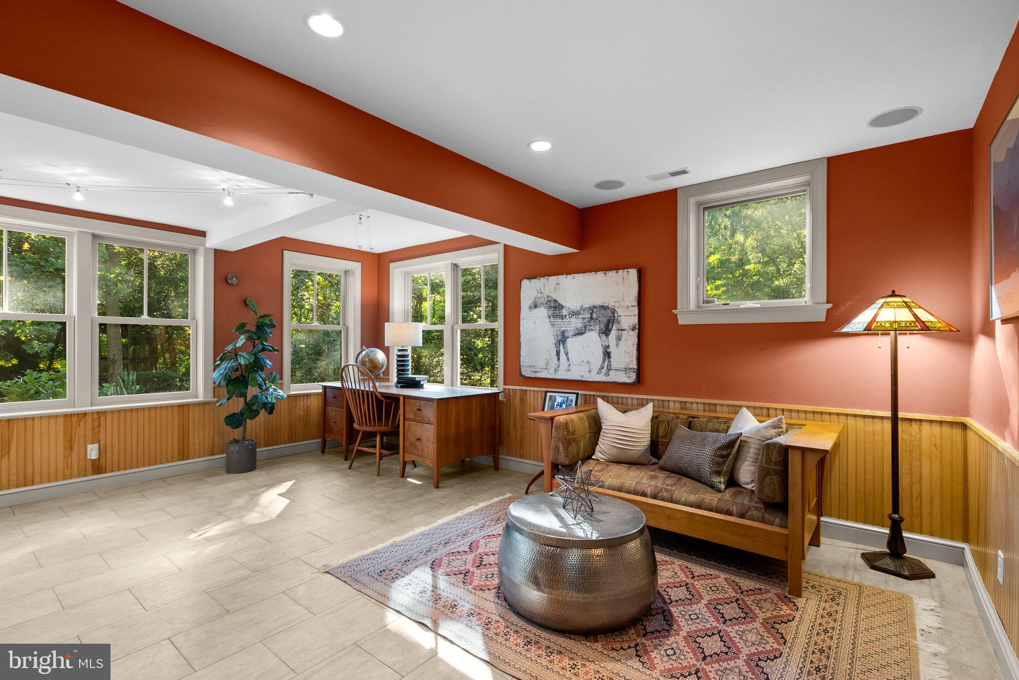 WOODSIDE PARK - Residential