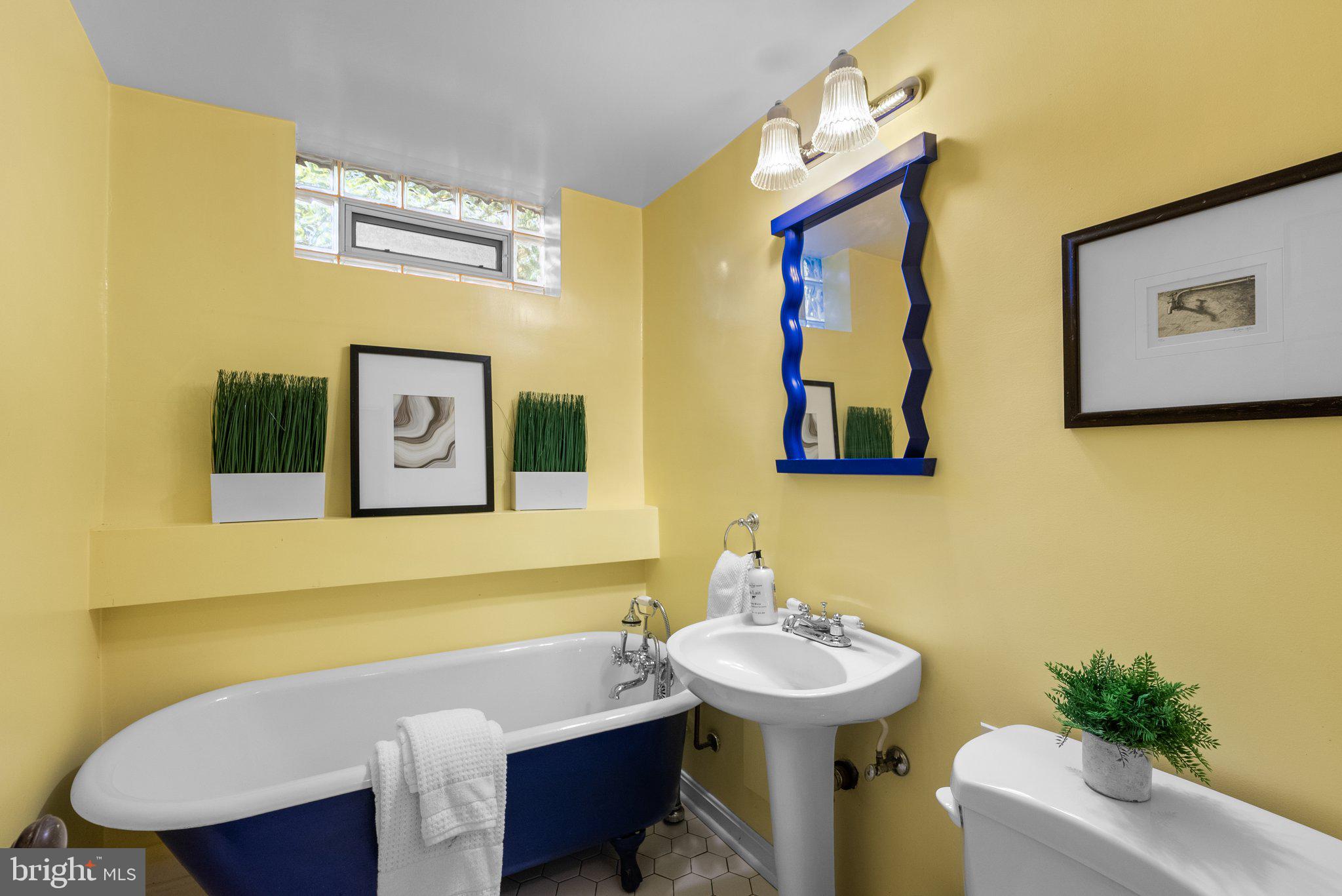 WOODSIDE PARK - Residential