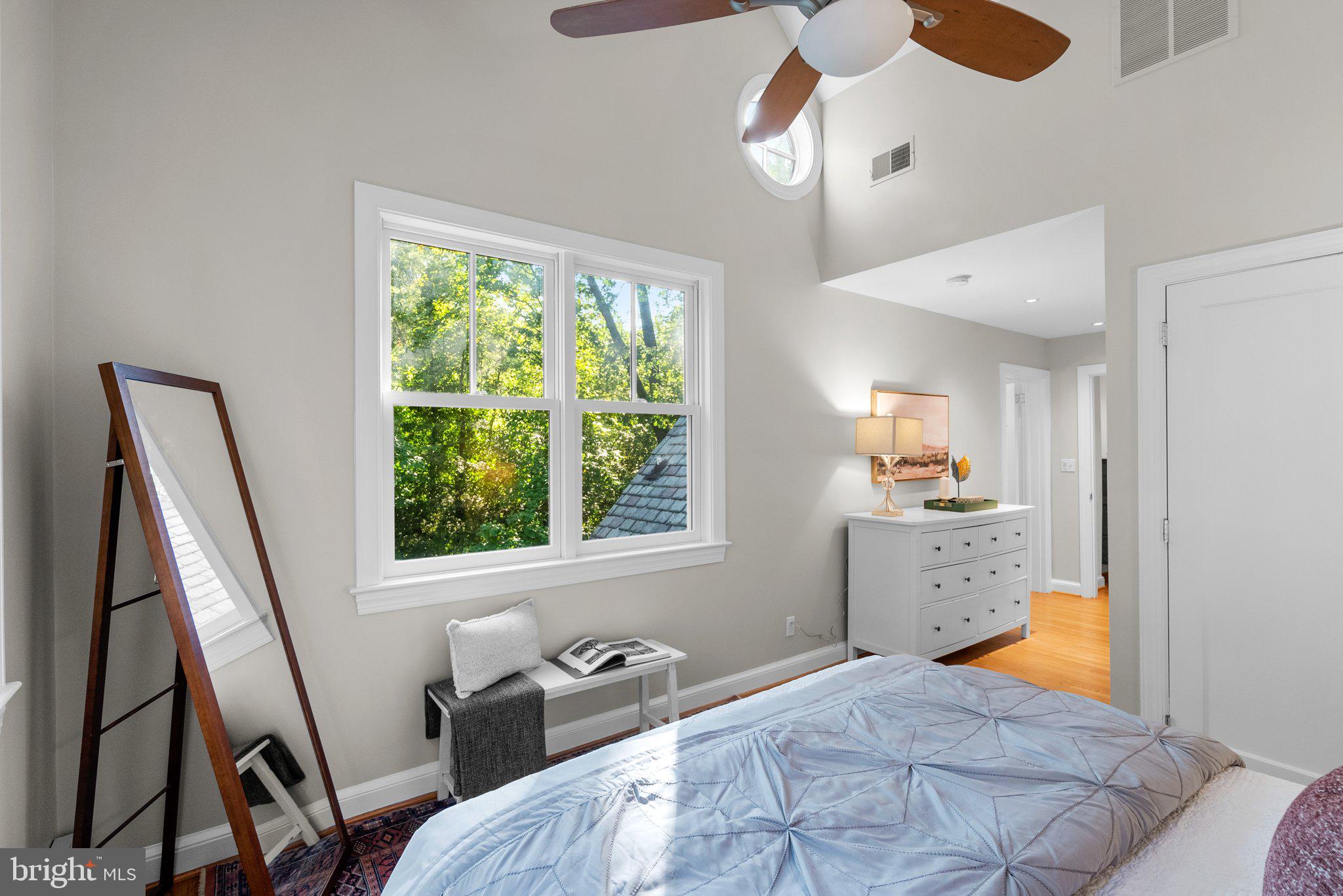 WOODSIDE PARK - Residential