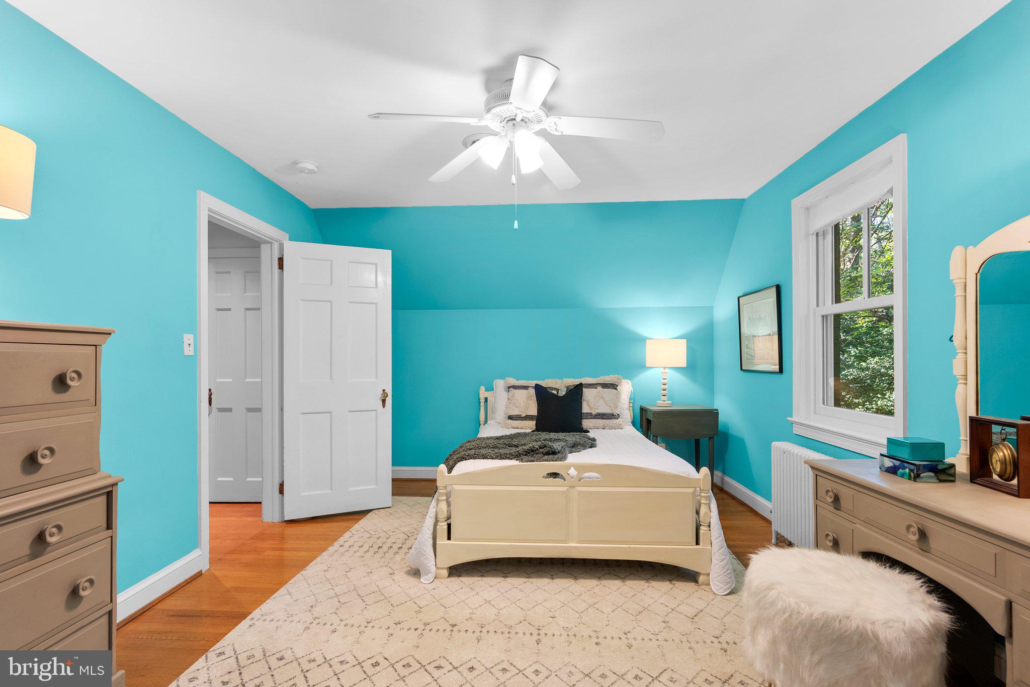 WOODSIDE PARK - Residential