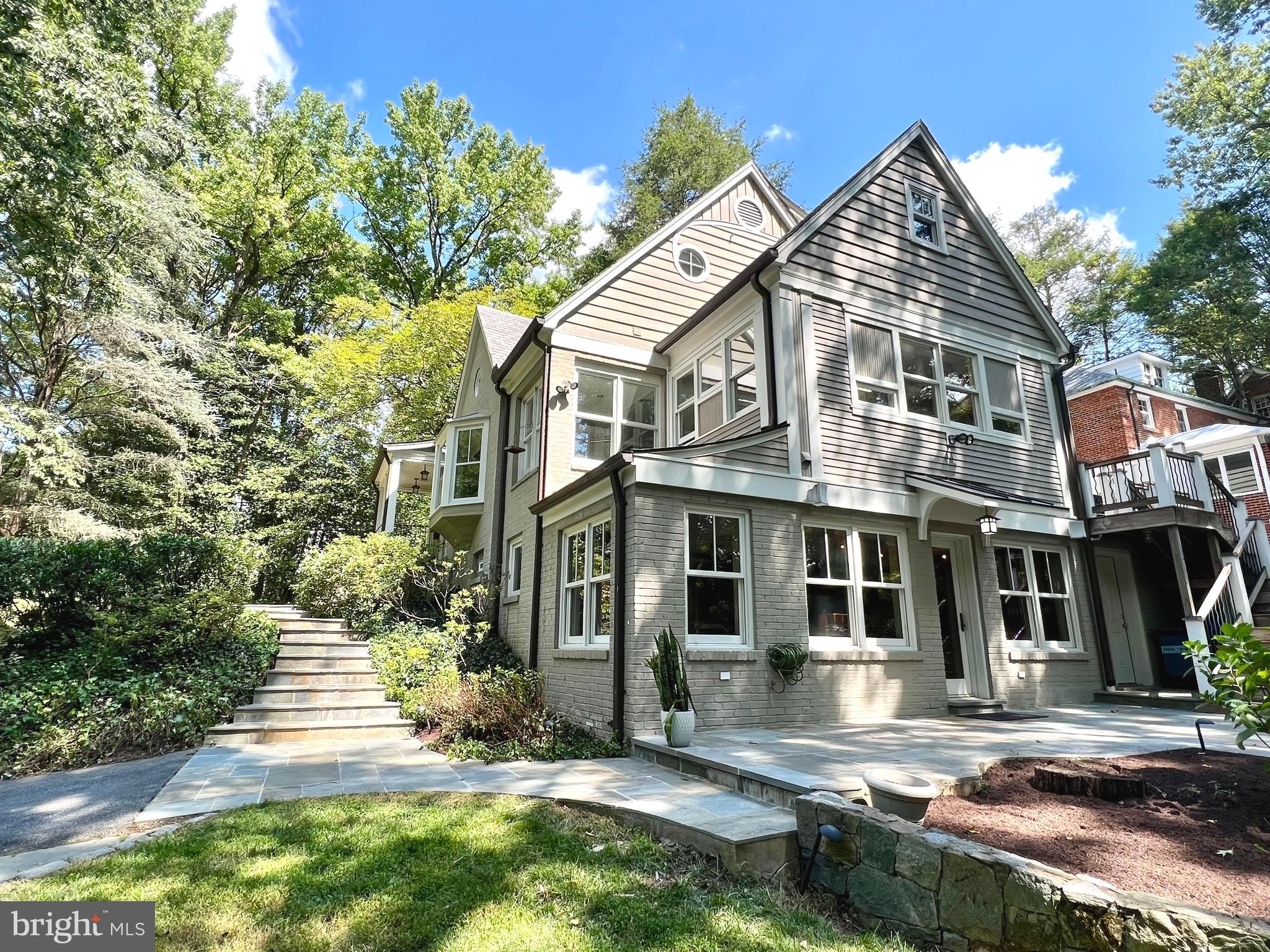 WOODSIDE PARK - Residential