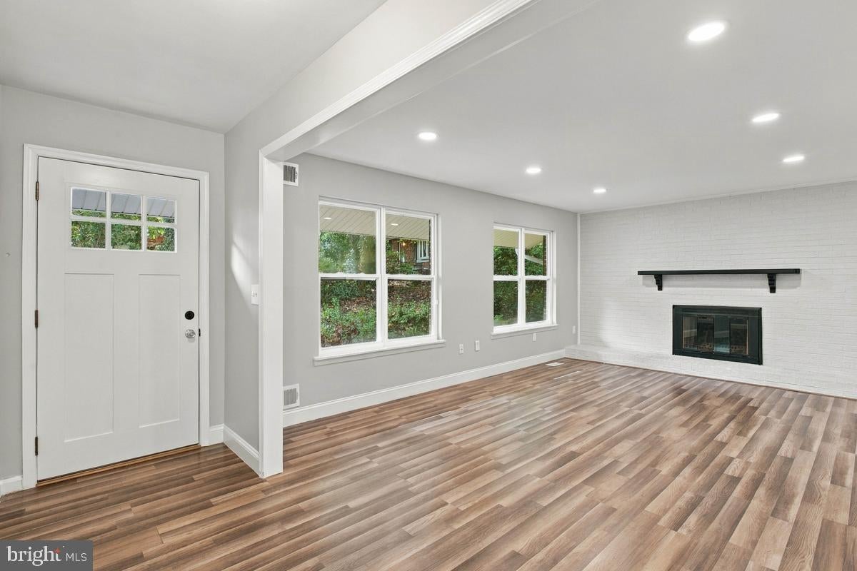 9914 MCINTOSH DRIVE