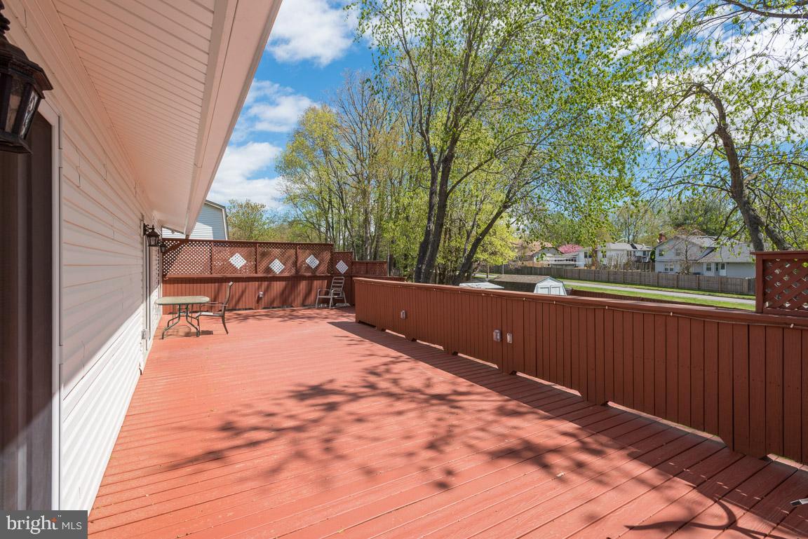 LAKEWOOD HILLS - Residential