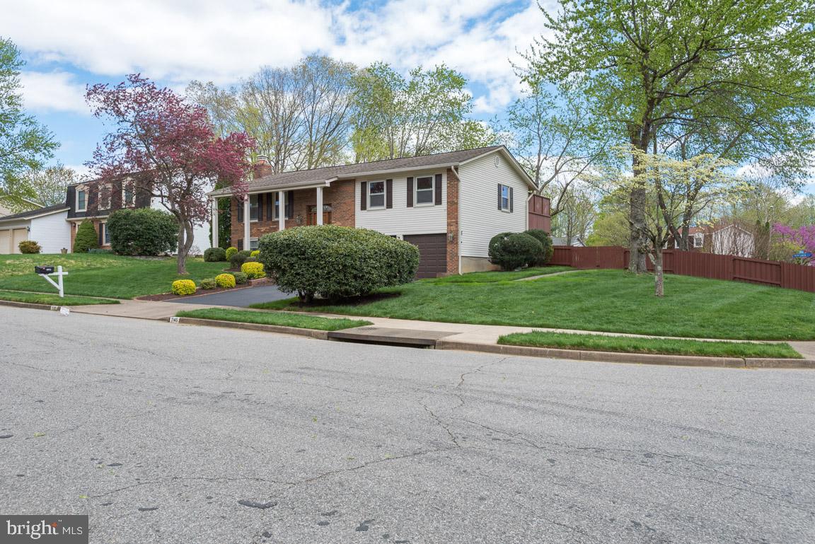 LAKEWOOD HILLS - Residential