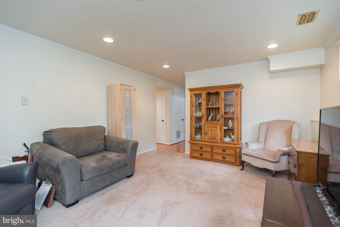 LAKEWOOD HILLS - Residential