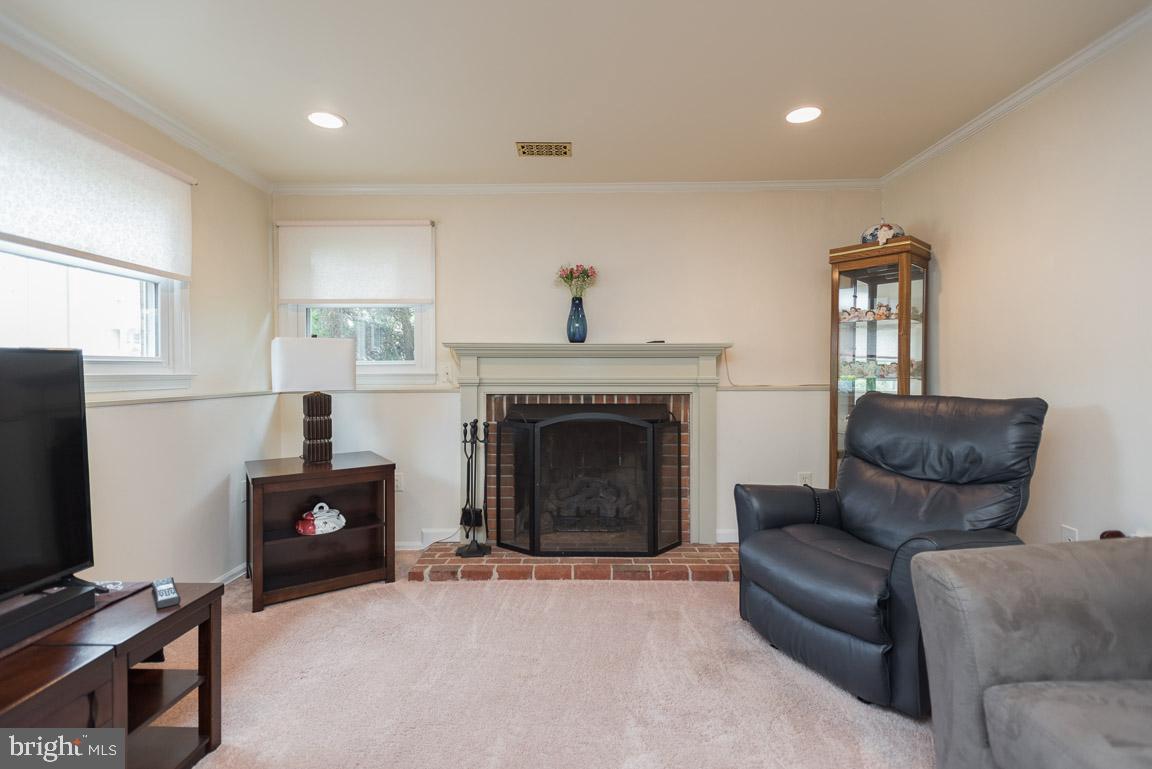 LAKEWOOD HILLS - Residential