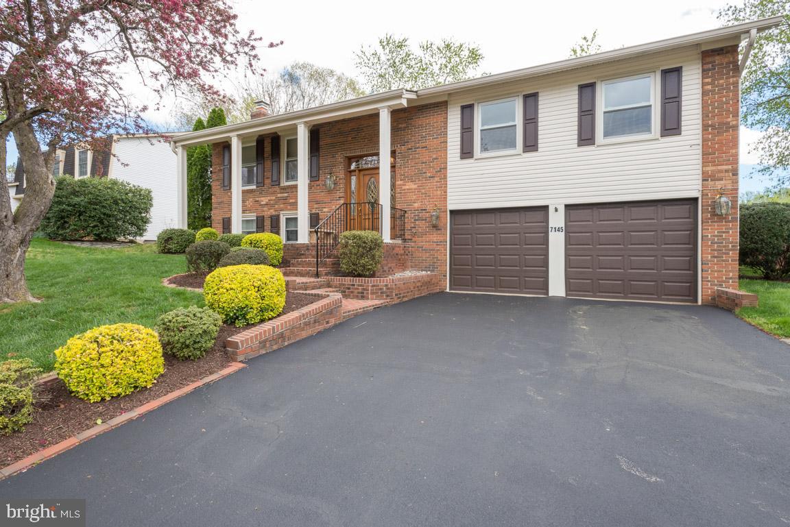 LAKEWOOD HILLS - Residential