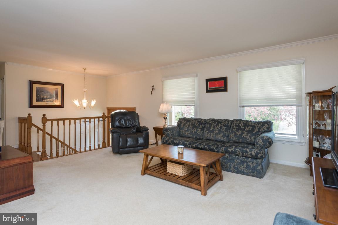 LAKEWOOD HILLS - Residential