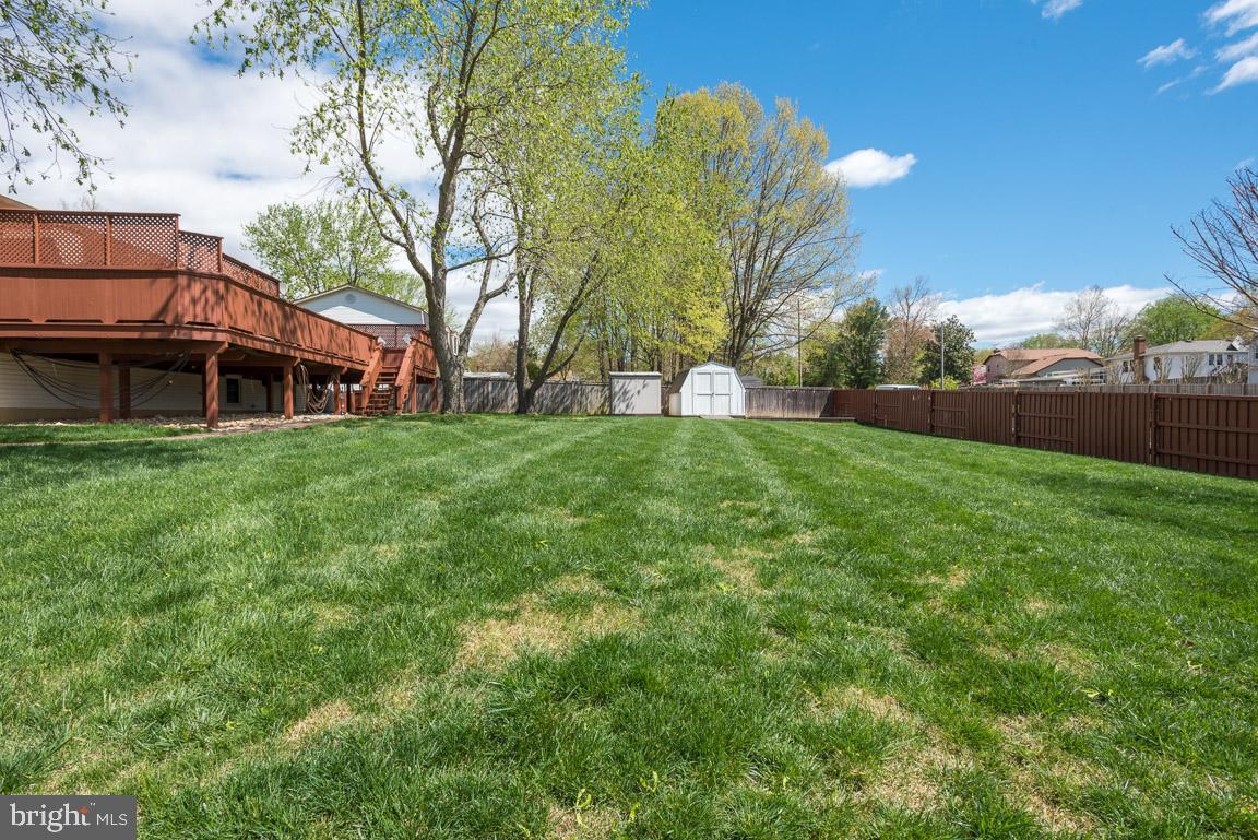 LAKEWOOD HILLS - Residential