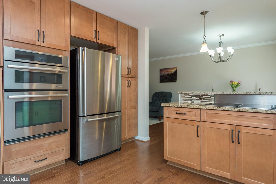 LAKEWOOD HILLS - Residential