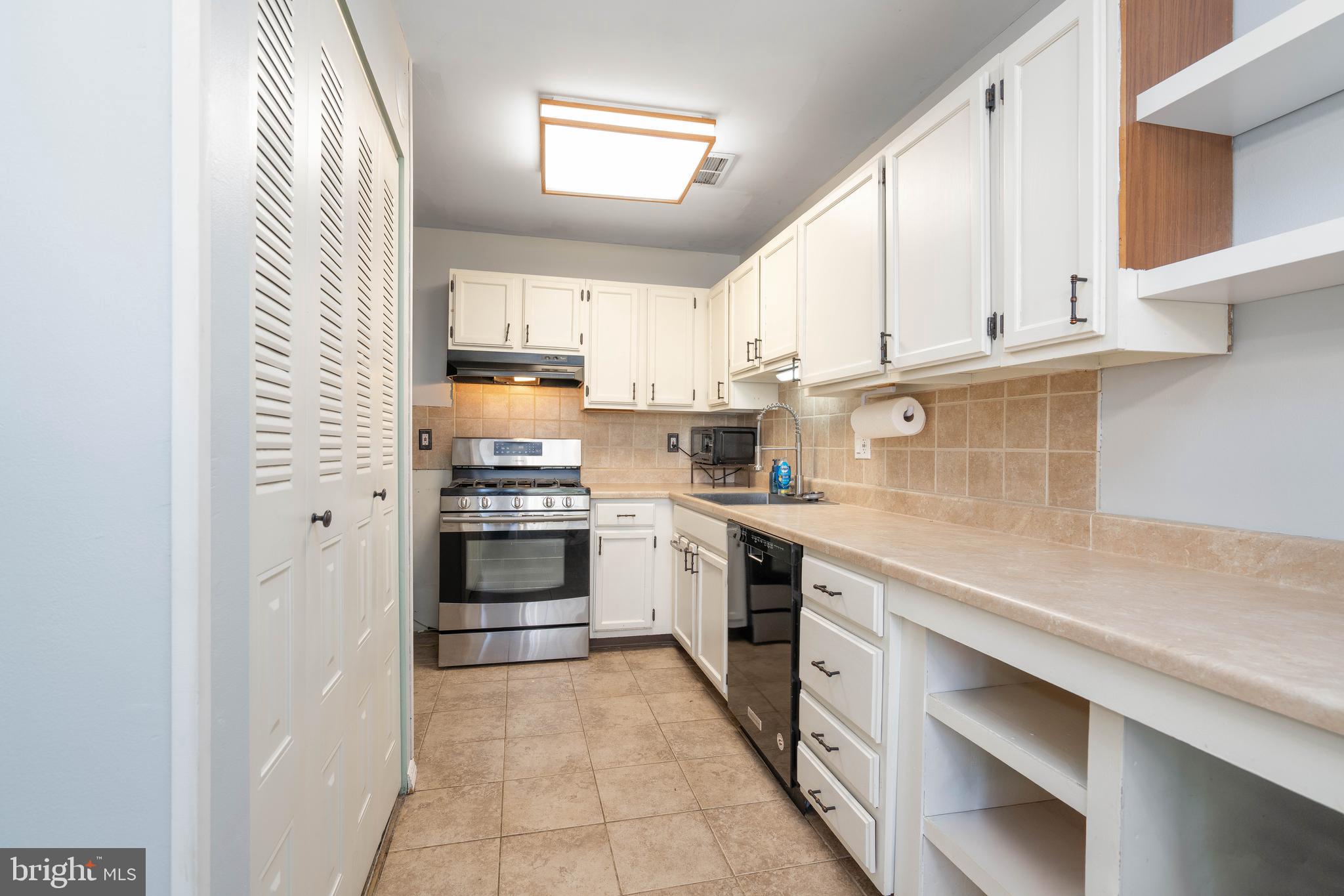 20 RIVER BANK DRIVE