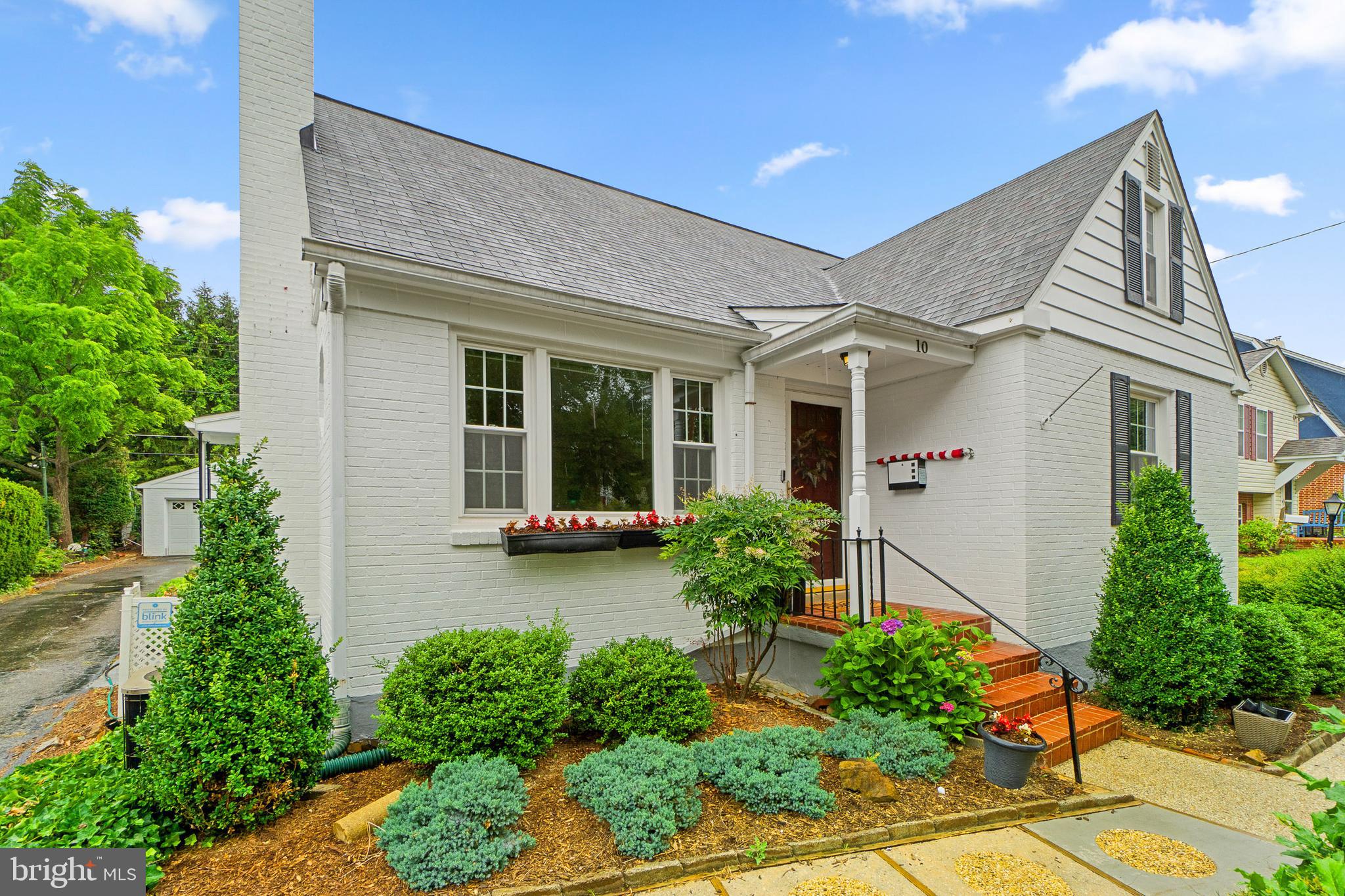 OVERBROOK - Residential