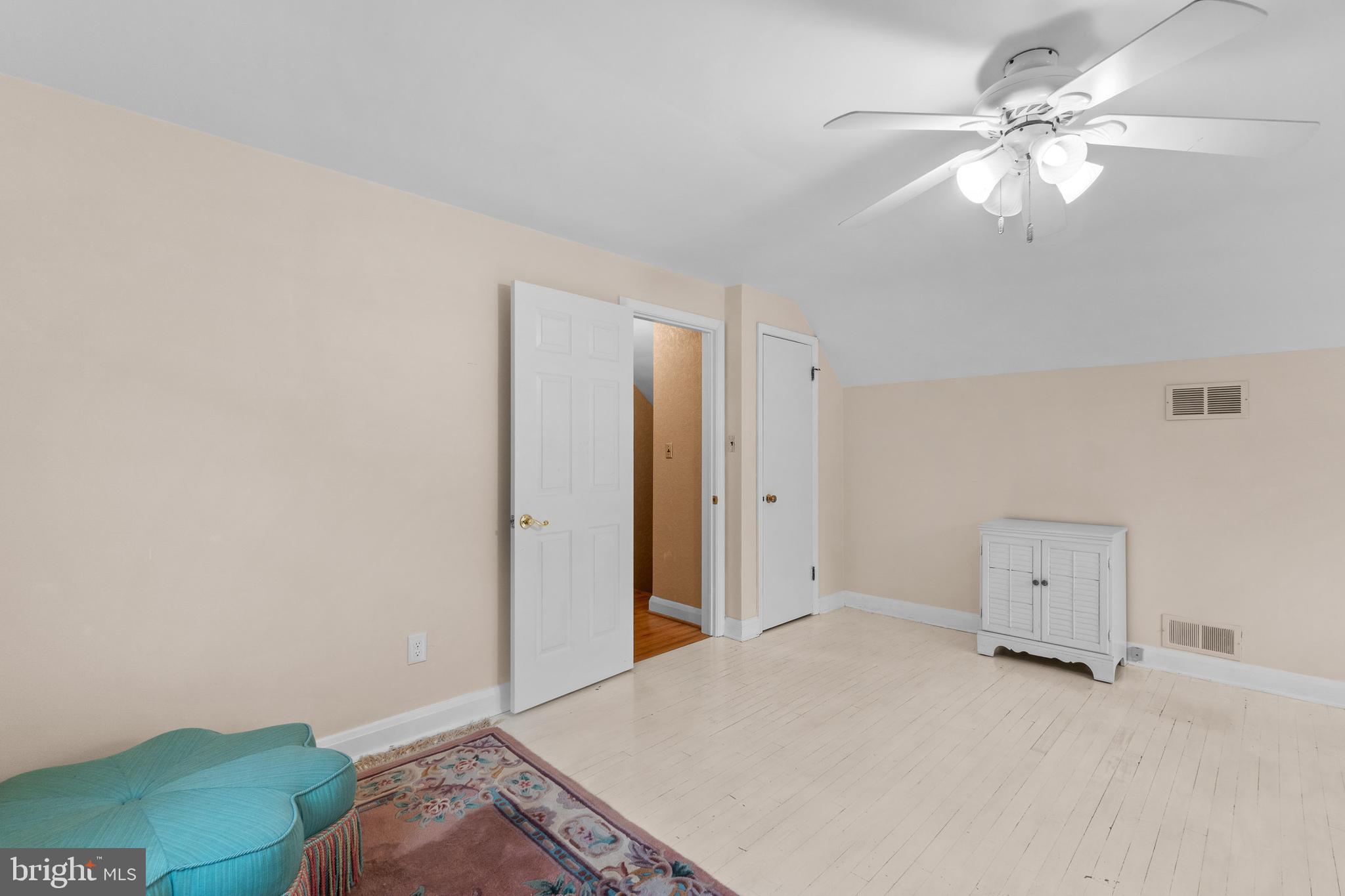 OVERBROOK - Residential