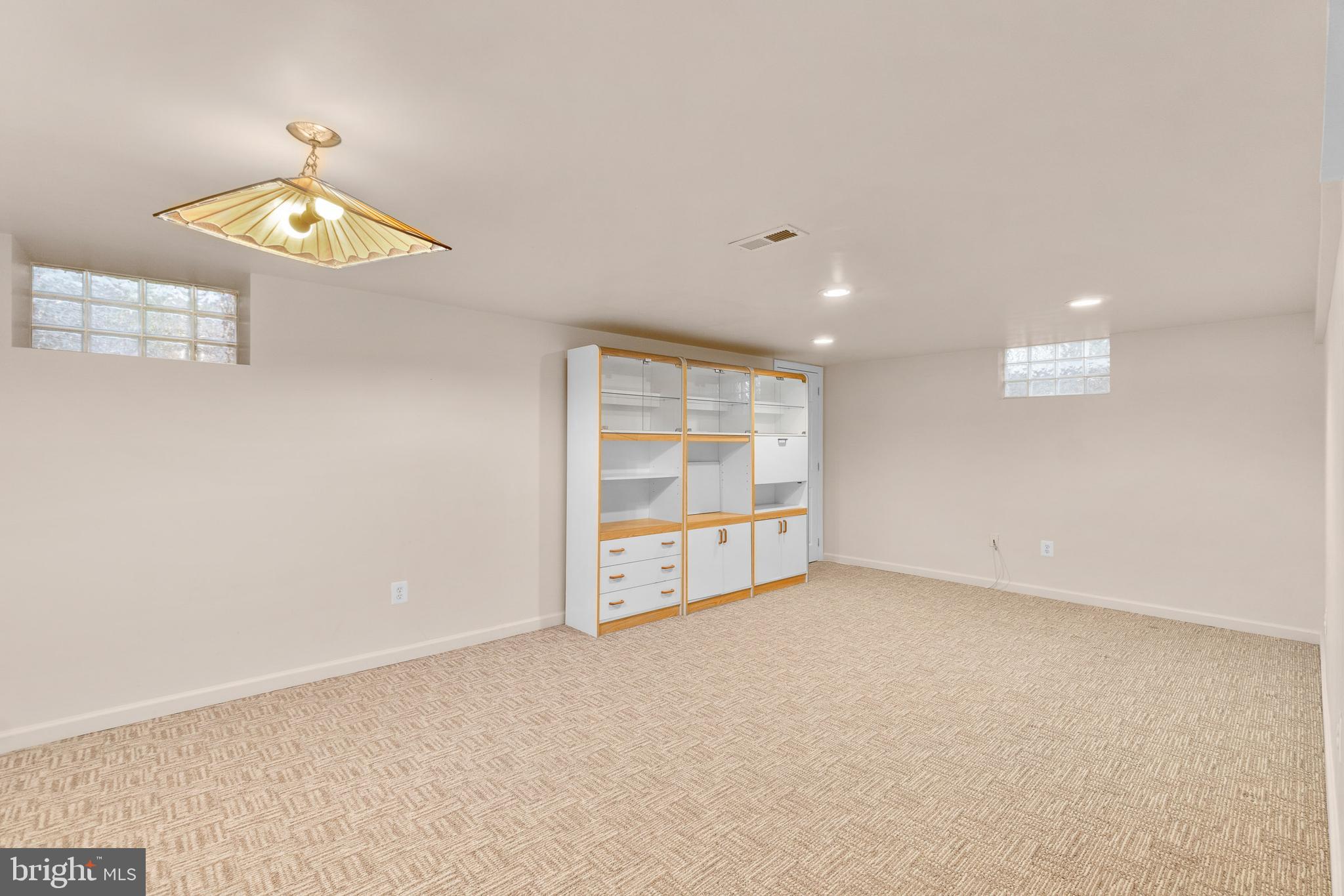 OVERBROOK - Residential