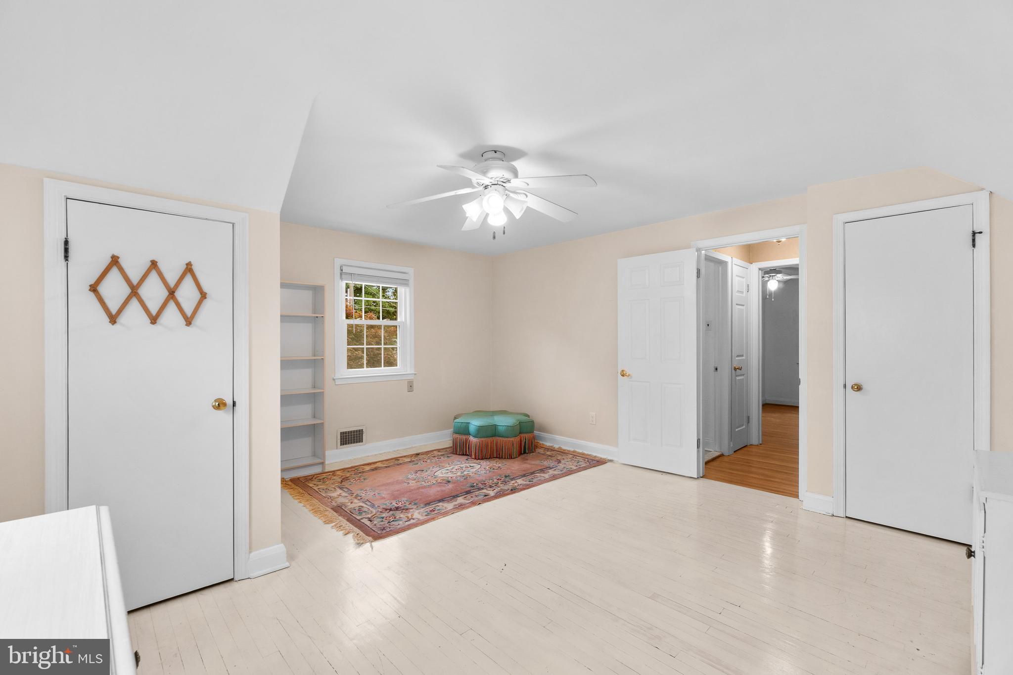 OVERBROOK - Residential