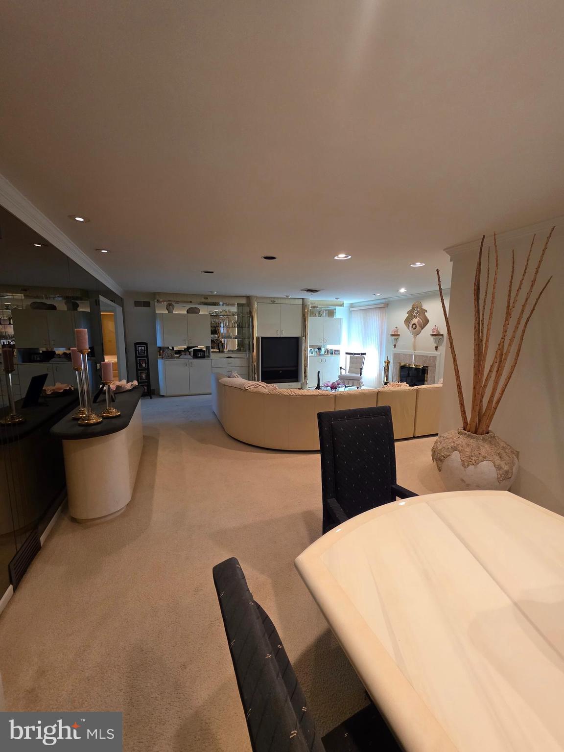 4085 GREYSTONE DRIVE
