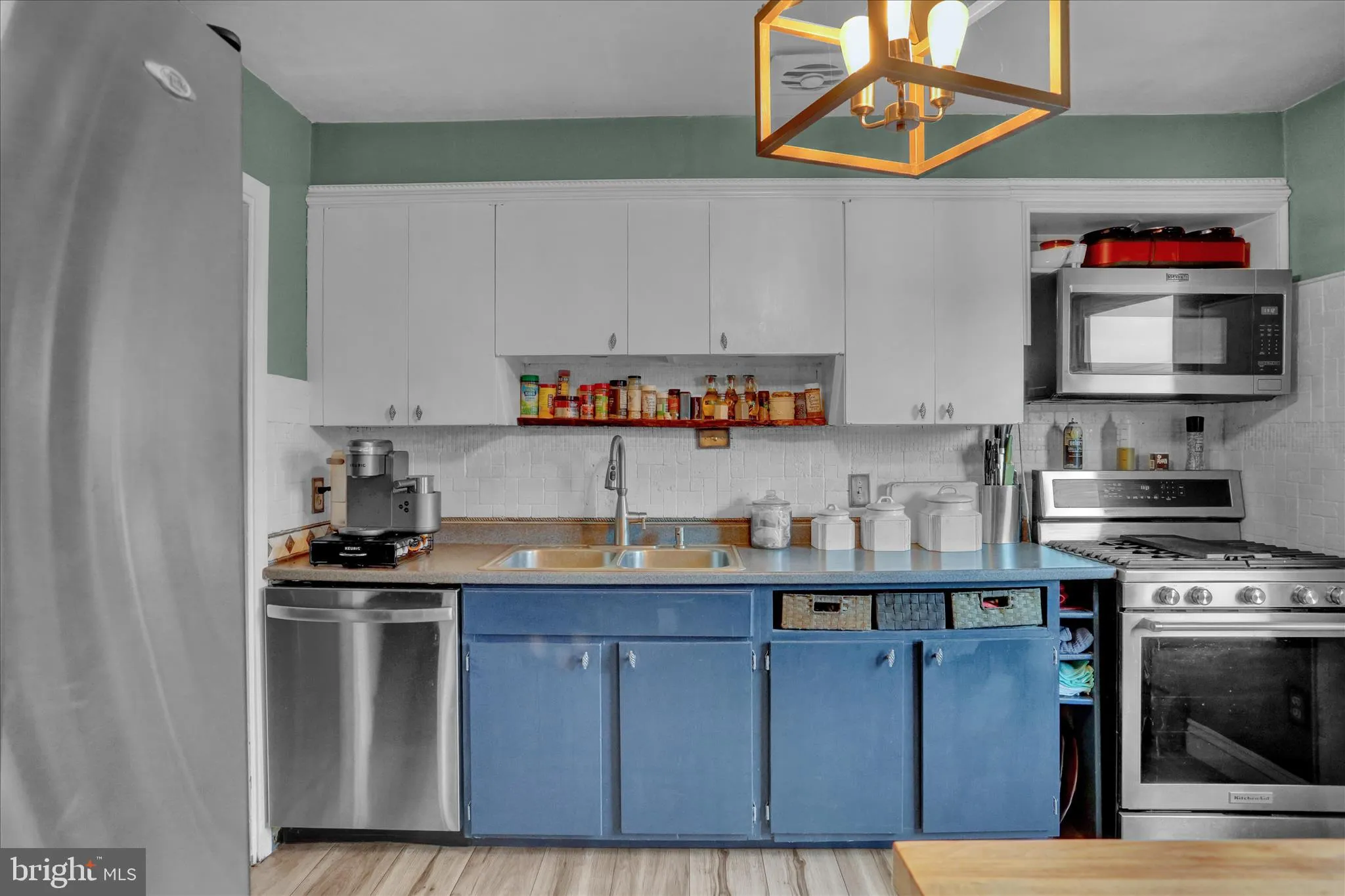 Reading, Pennsylvania 19610, United States, 4 Bedrooms Bedrooms, ,2 BathroomsBathrooms,Residential,Coming Soon,237818