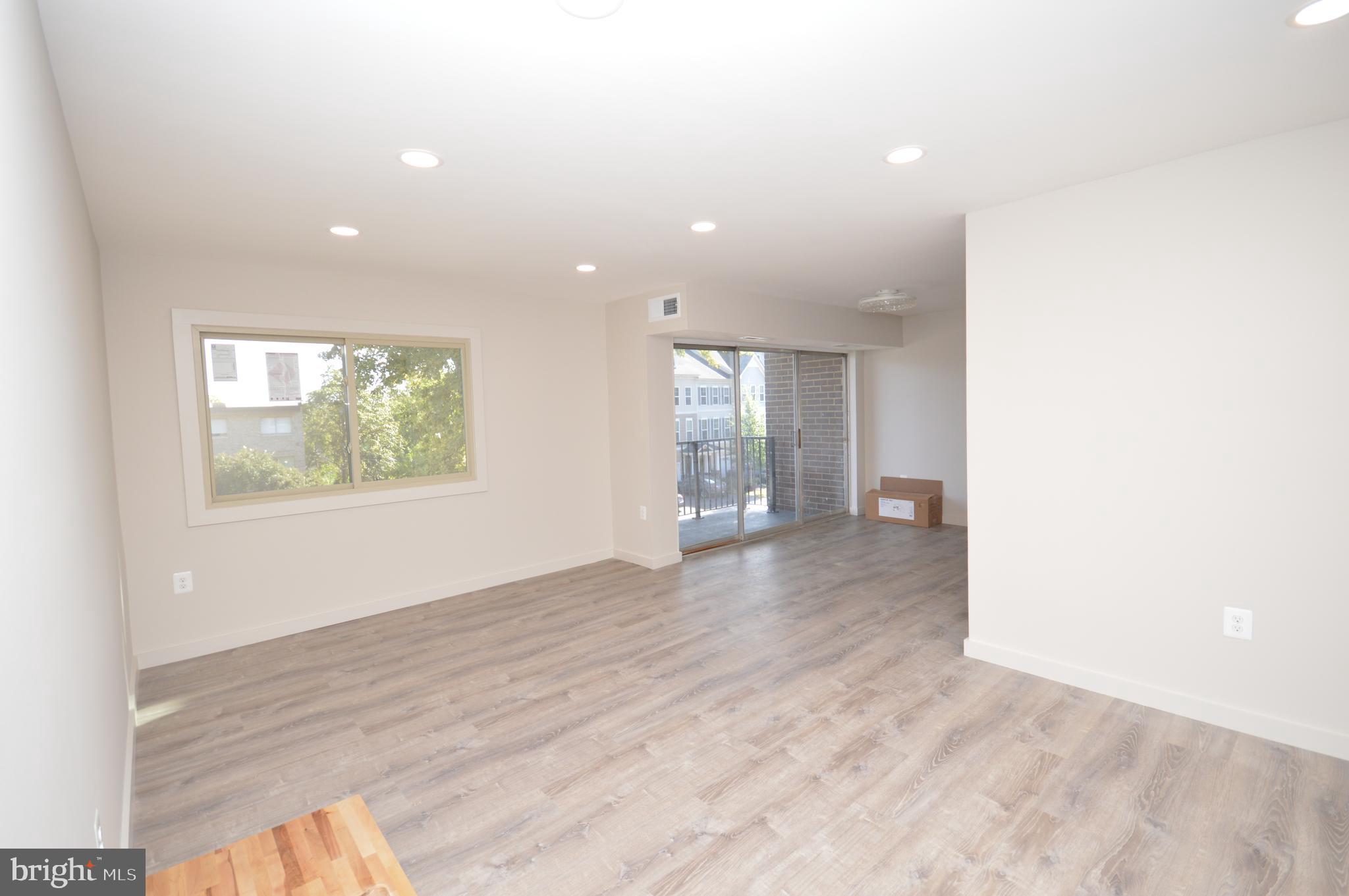 OCCOQUAN RIDGE - Residential Lease