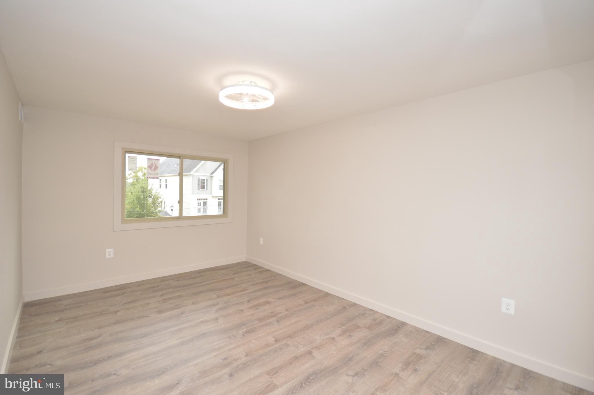 OCCOQUAN RIDGE - Residential Lease