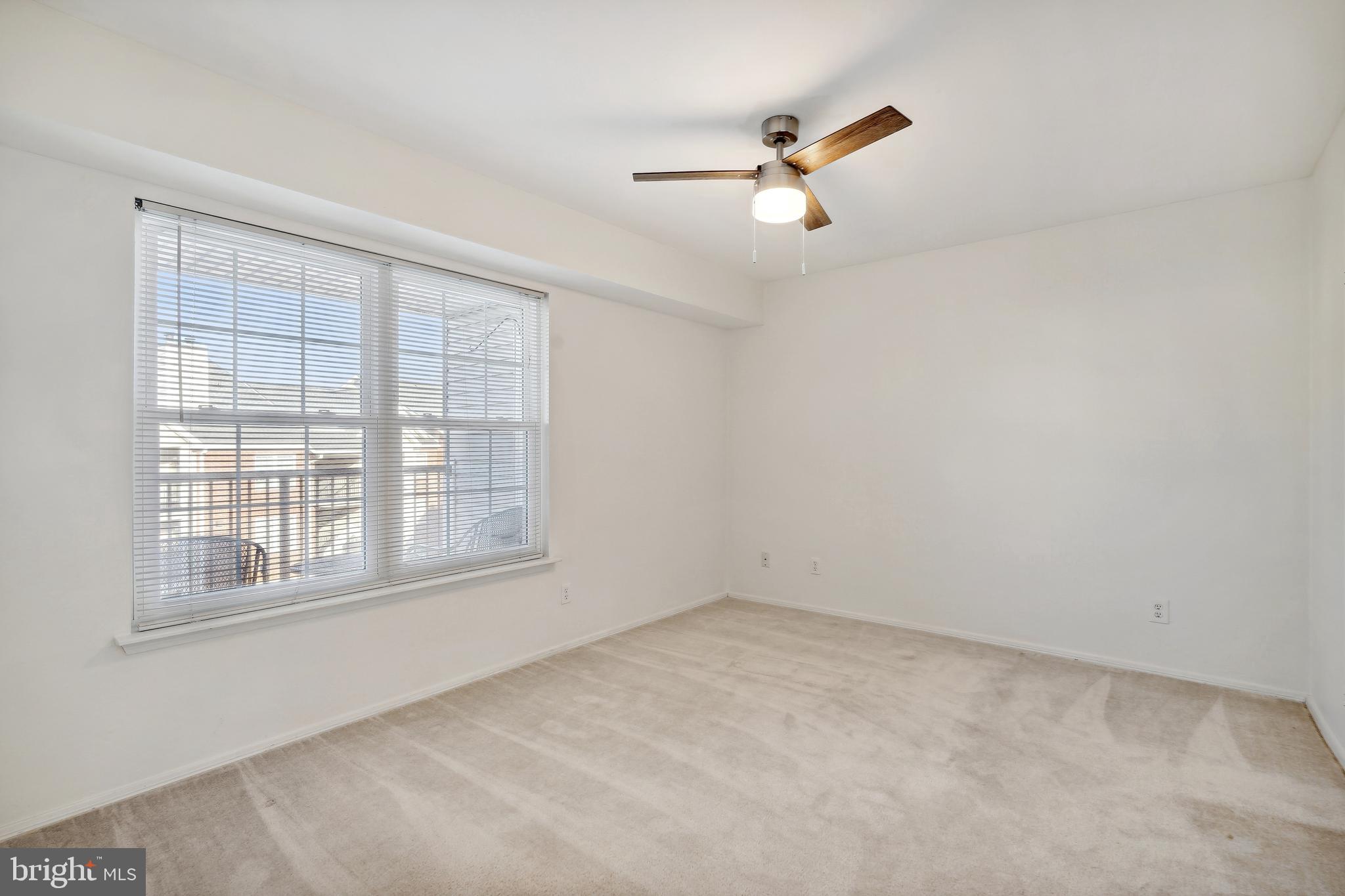 POINTE AT PARK CENTER - Residential