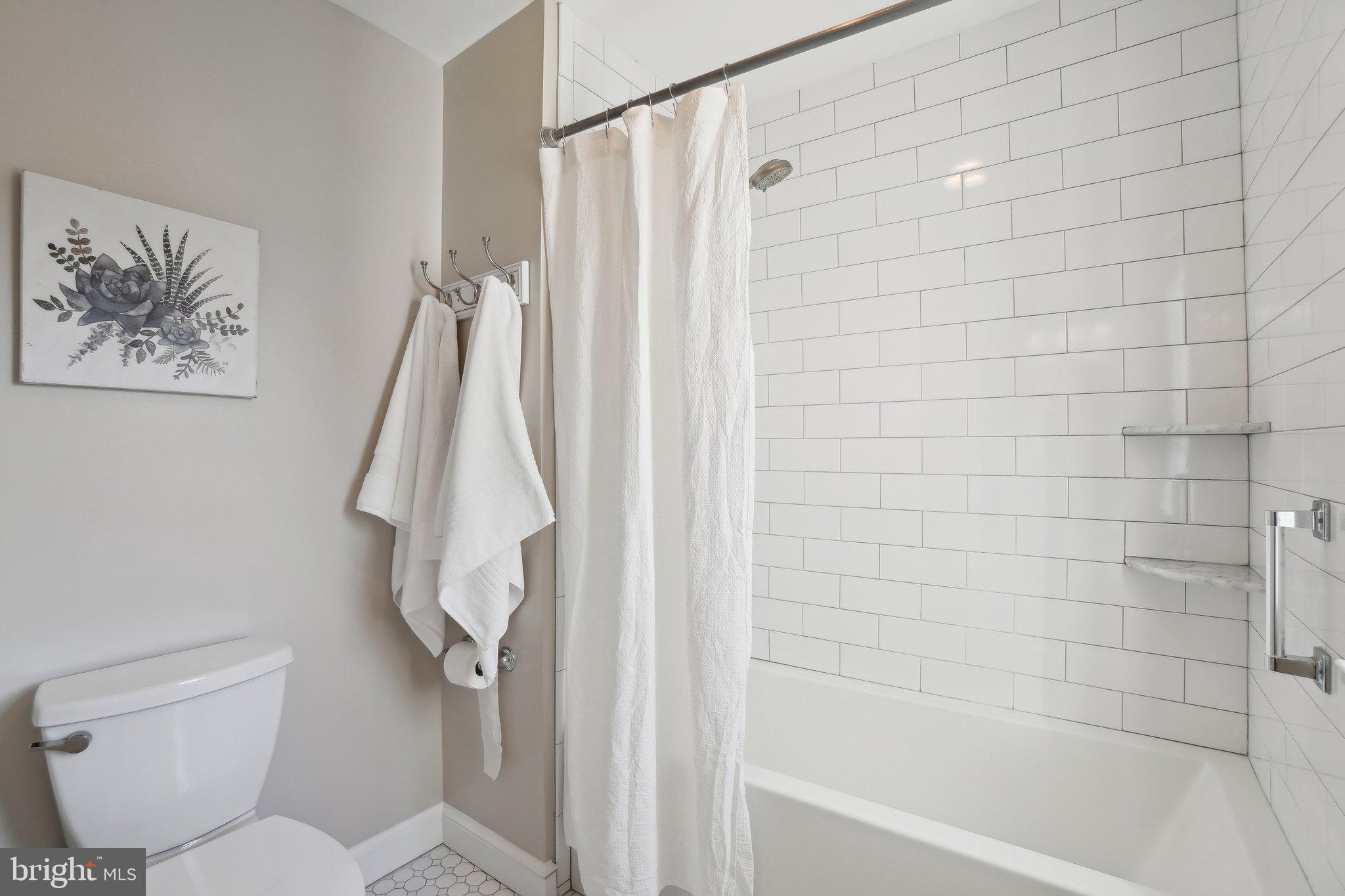 AURORA HILLS - Residential