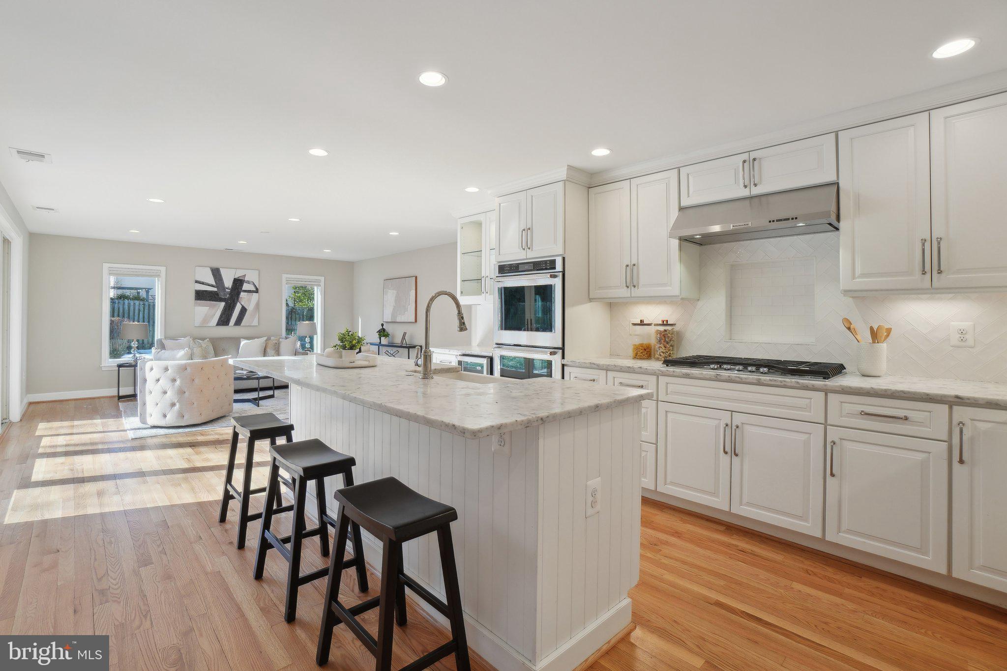 AURORA HILLS - Residential